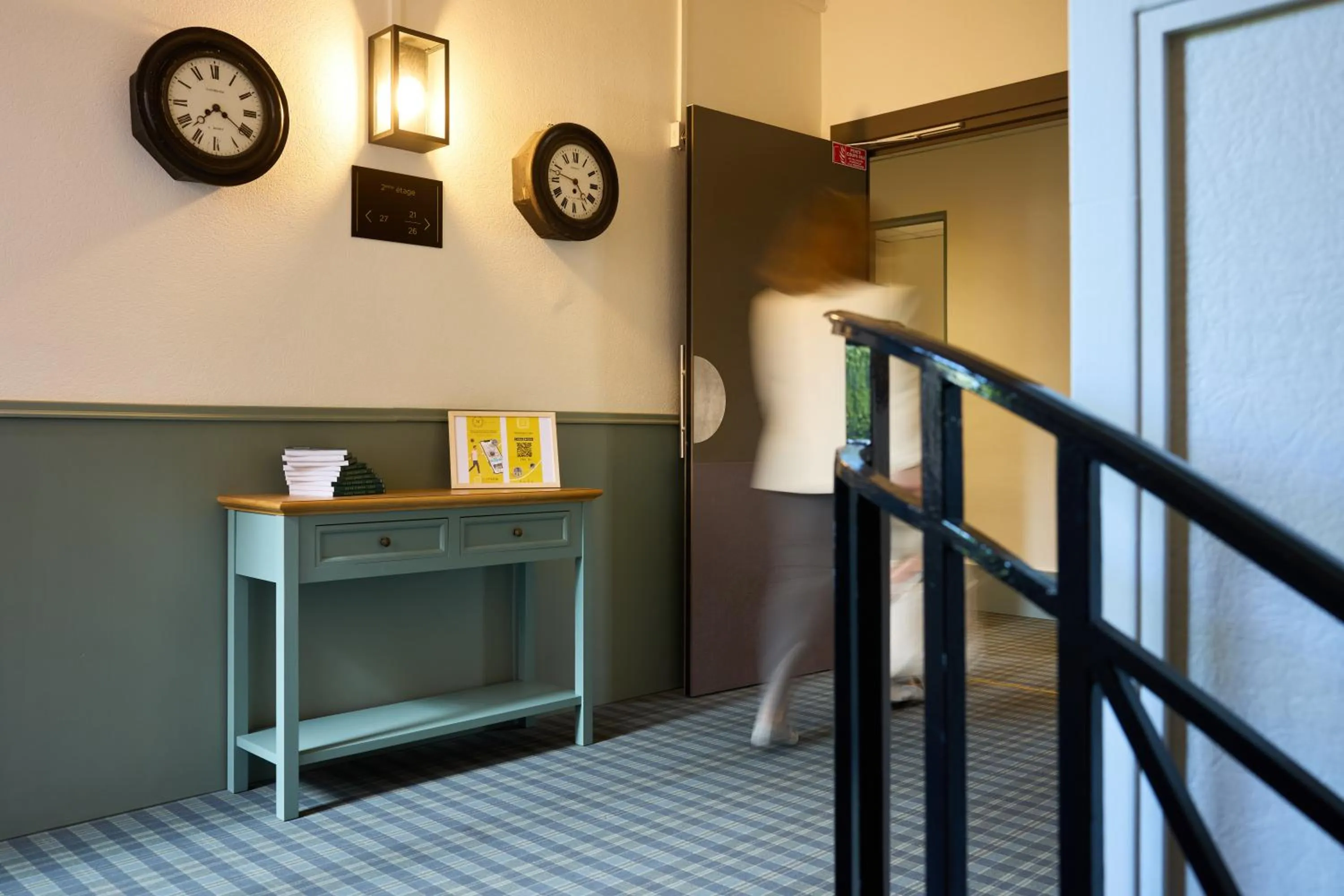 Decorative detail in Logis Hôtel Marguerite