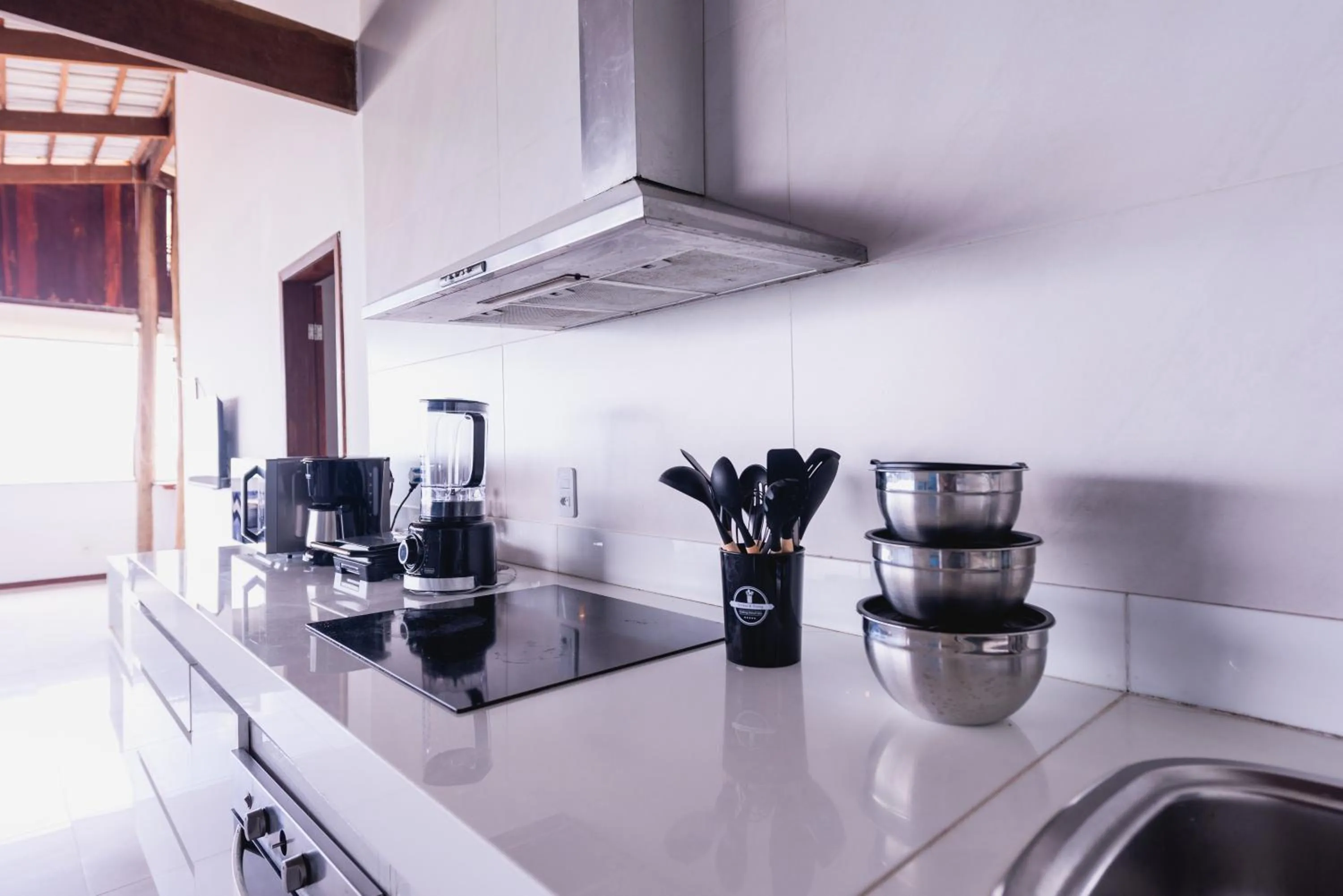 Kitchen or kitchenette in Cobertura exclusiva em ponta negra com vista para o mar