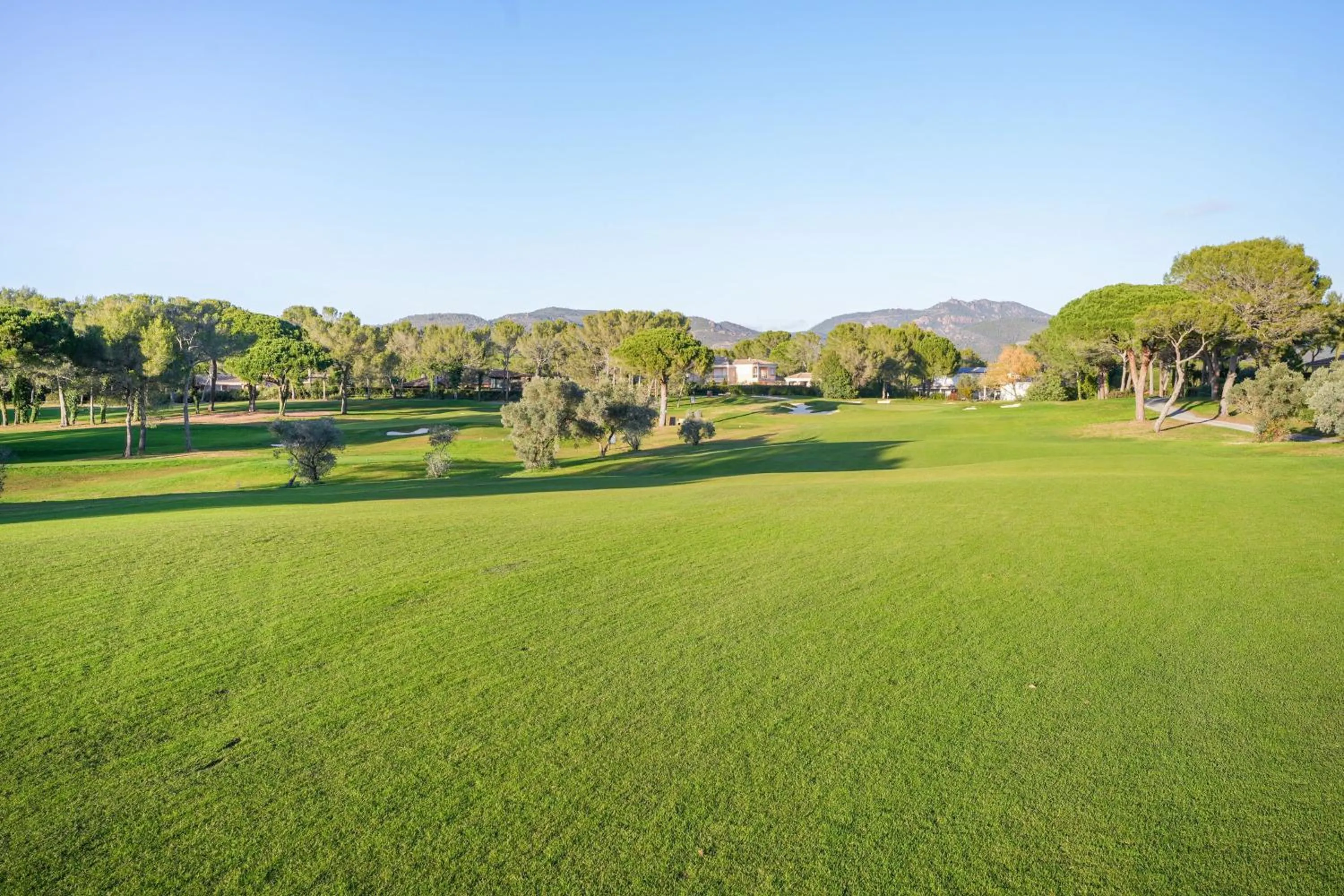 Garden in Garrigae Domaine de l'Esterel - piscine & SPA Cinq Mondes
