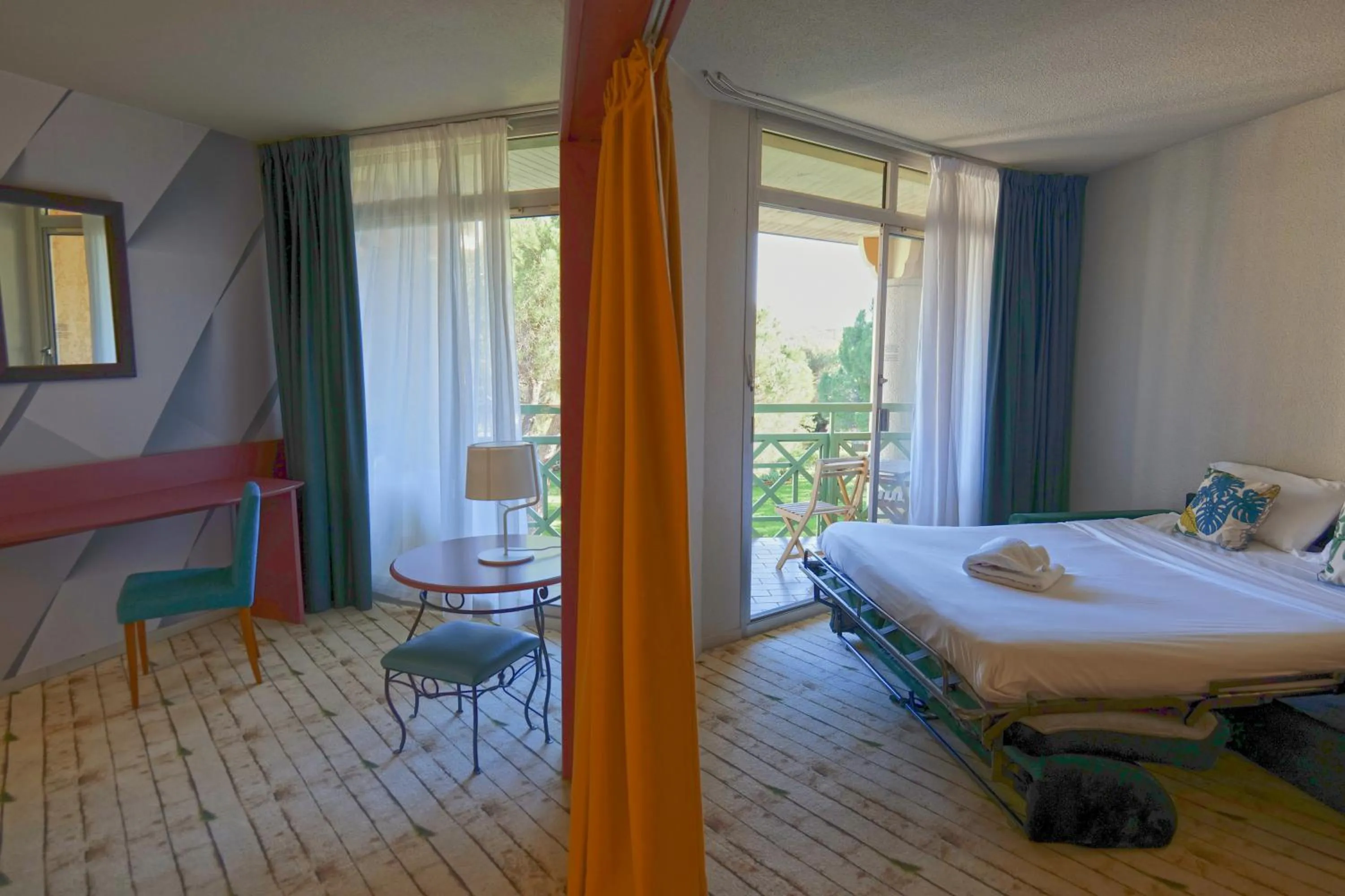 Family, Bed in Garrigae Domaine de l'Esterel - piscine & SPA Cinq Mondes