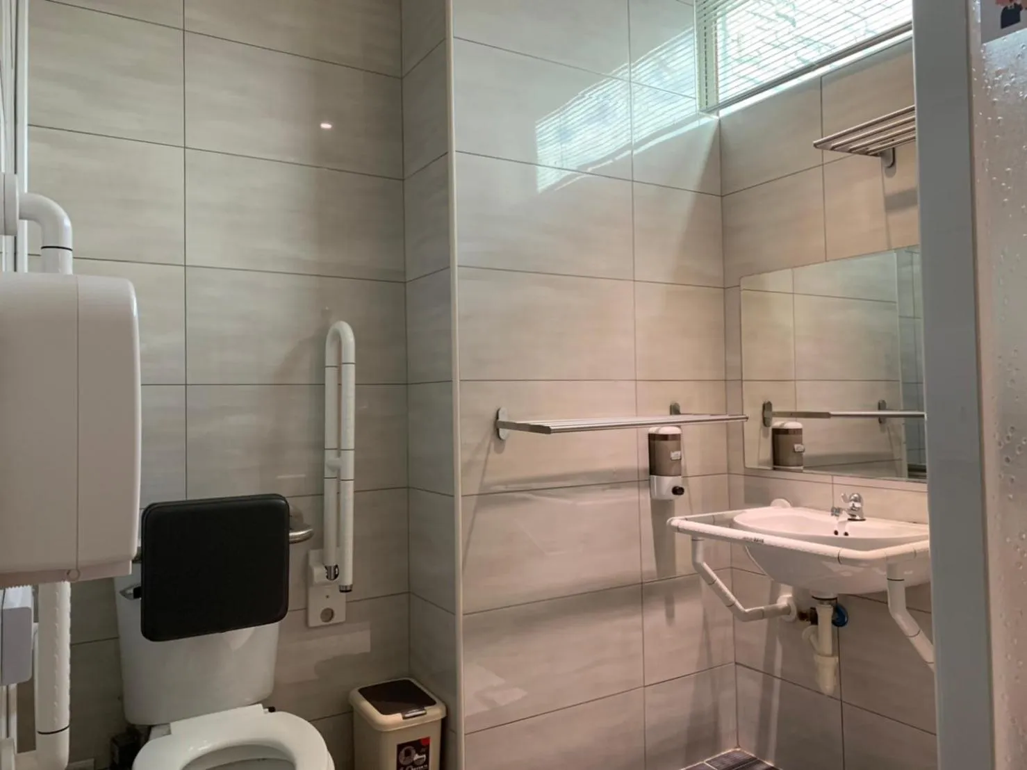 Bathroom in Bluewater Hotel Xpark Gloria Outlets Taoyuan Baseball Stadium