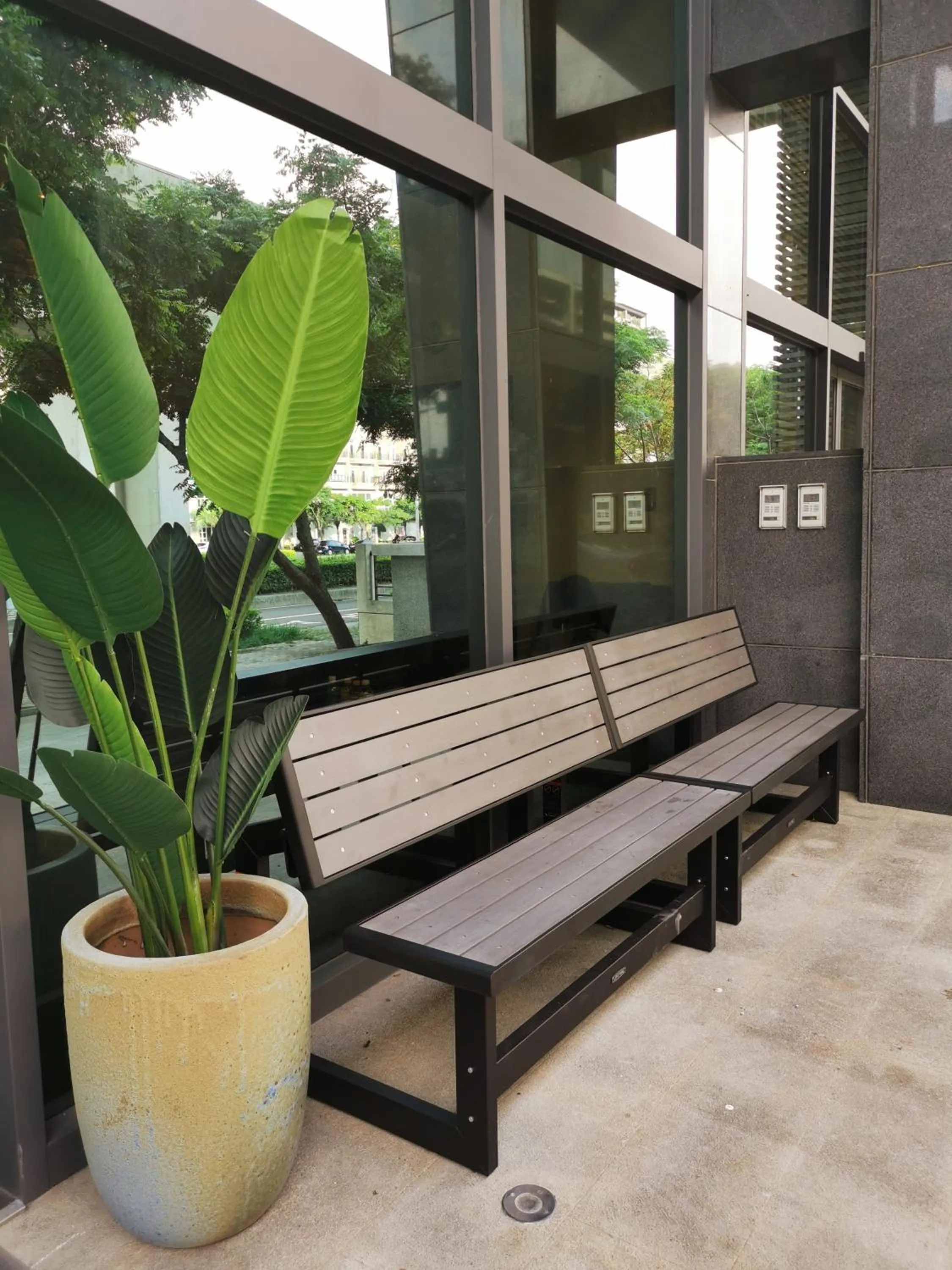 Patio in Bluewater Hotel Xpark Gloria Outlets Taoyuan Baseball Stadium