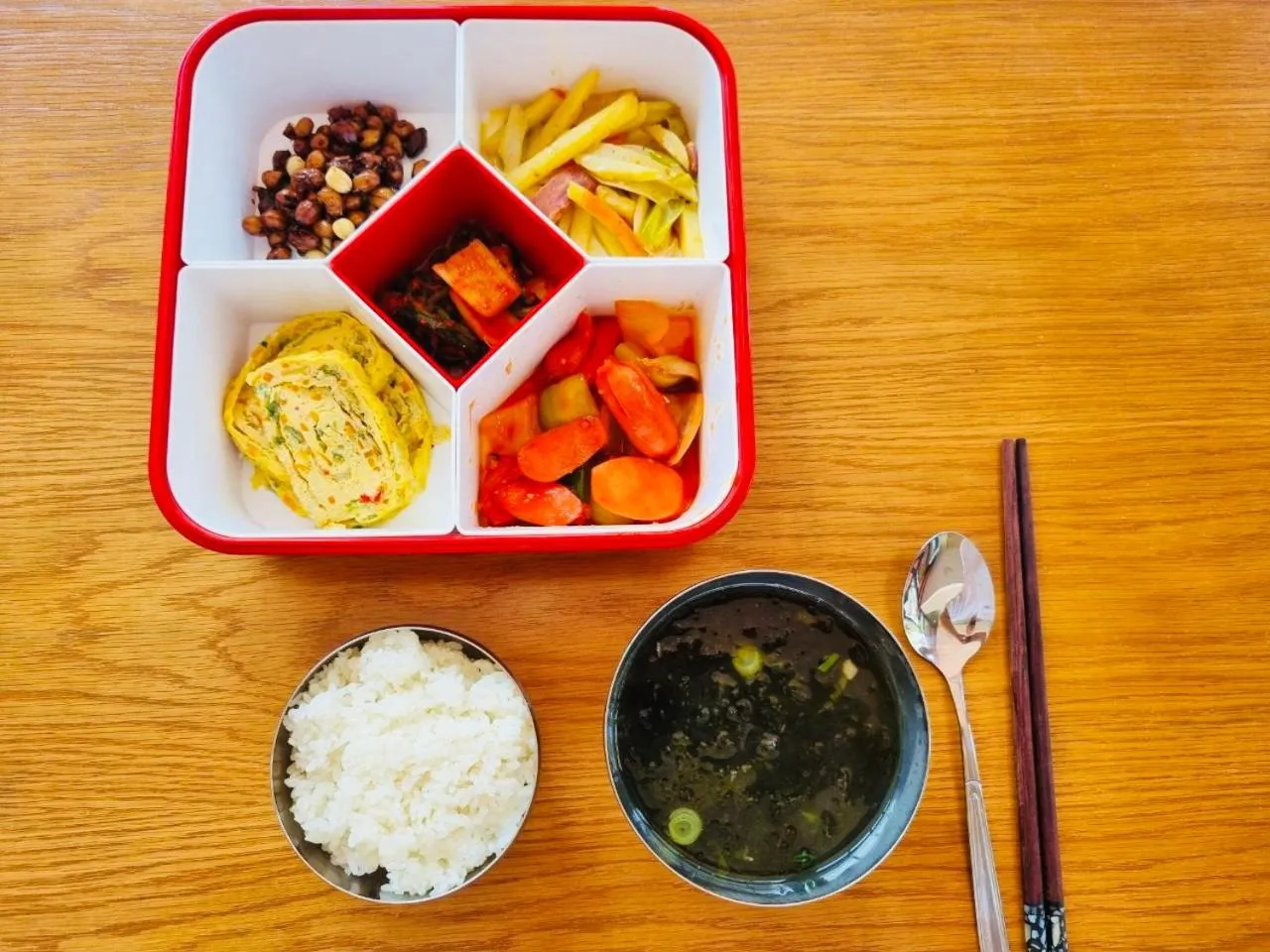 Breakfast in K Hotel Sauna and Massage