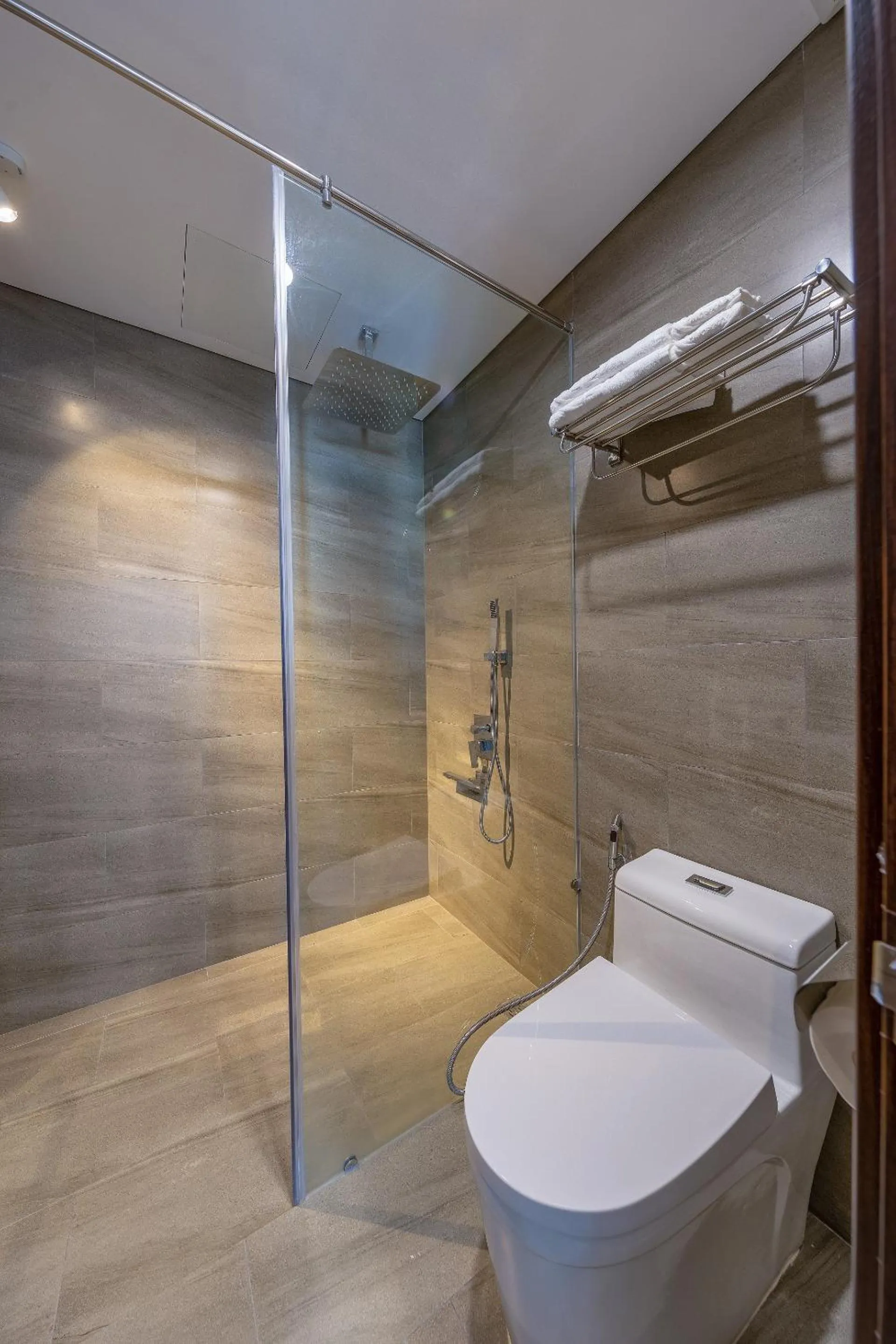 Shower in K Hotel Sauna and Massage