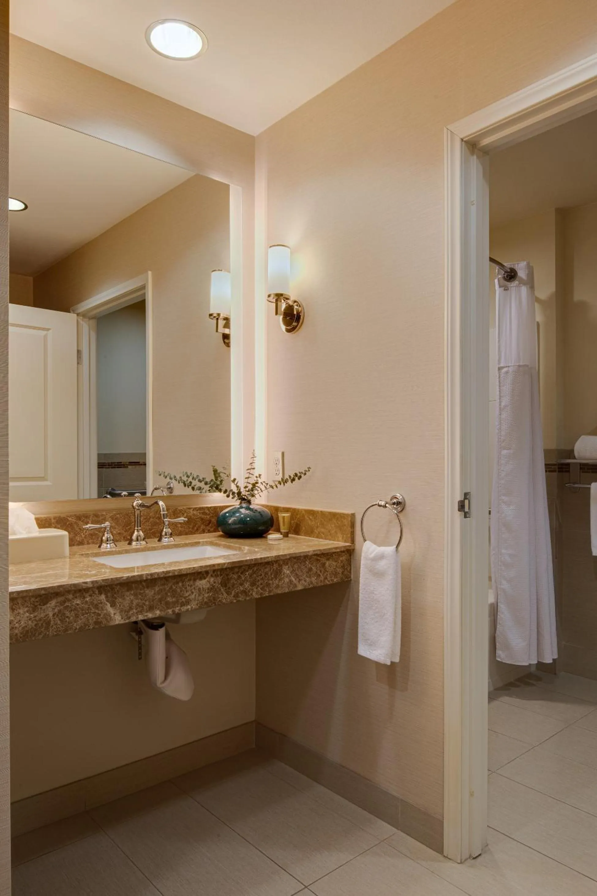 Bathroom in Ayres Hotel Fountain Valley - Huntington Beach