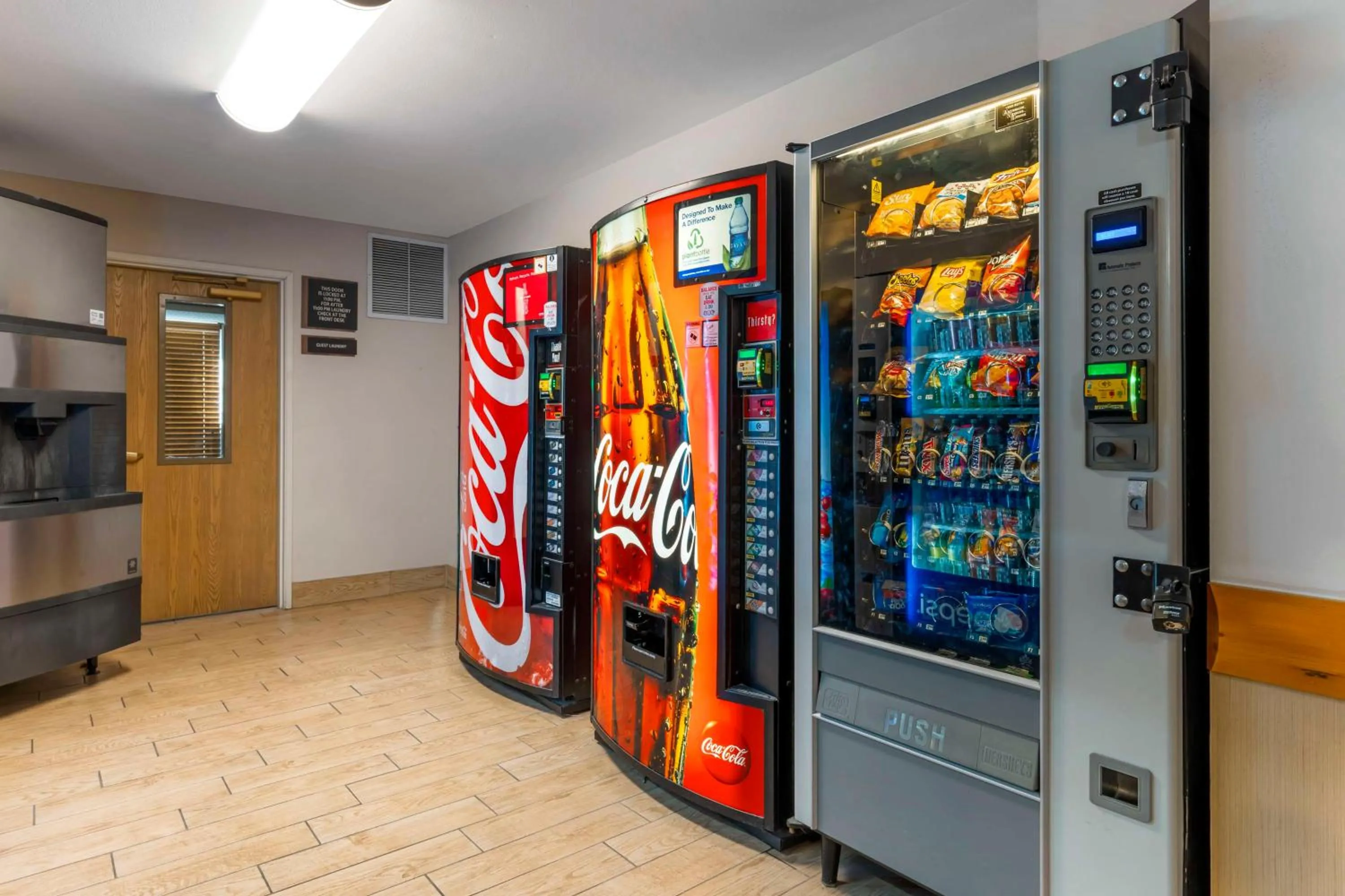 Property building in Best Western Yellowstone Crossing