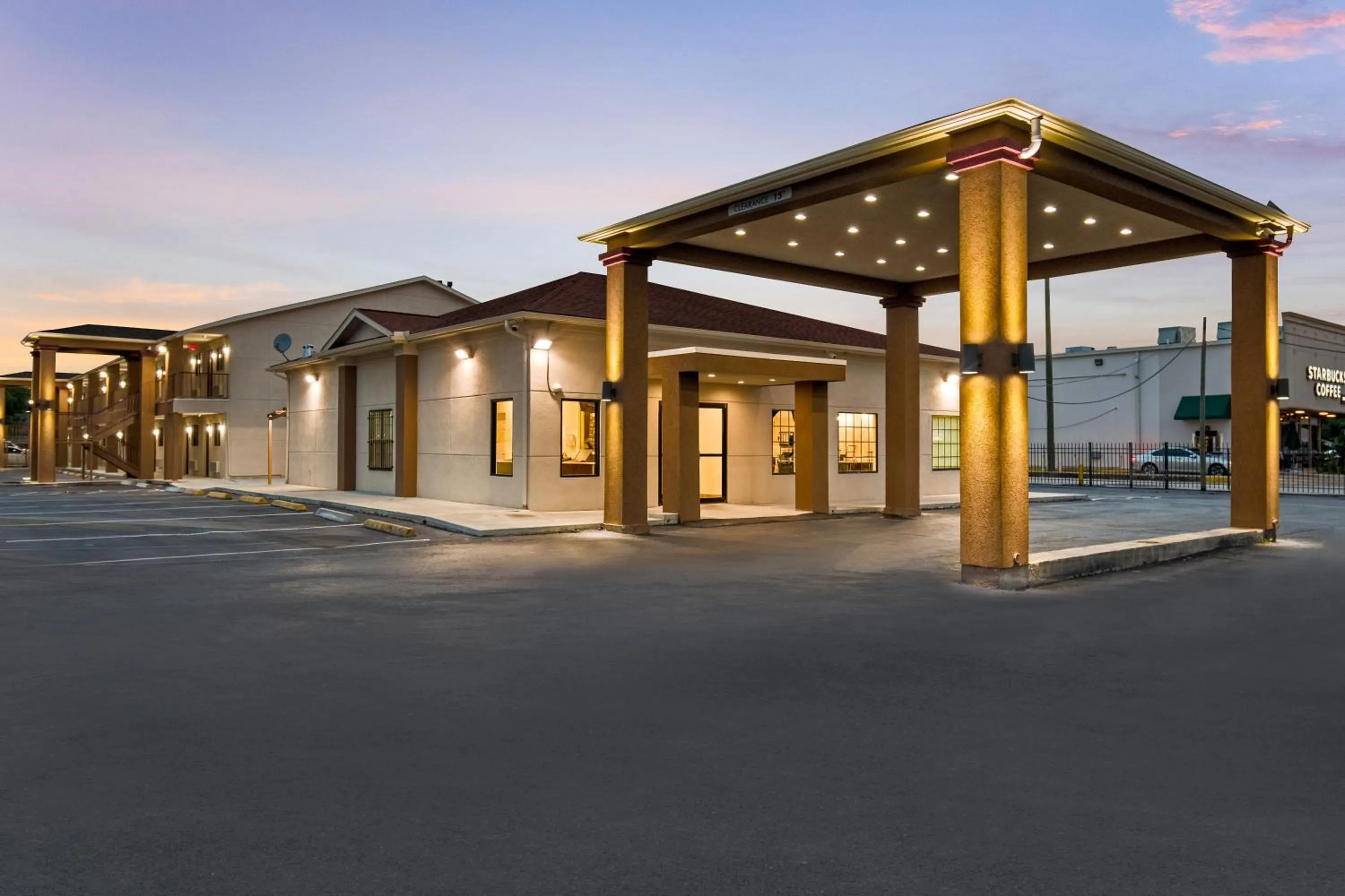 Property building in Red Roof Inn Houston – Spring North