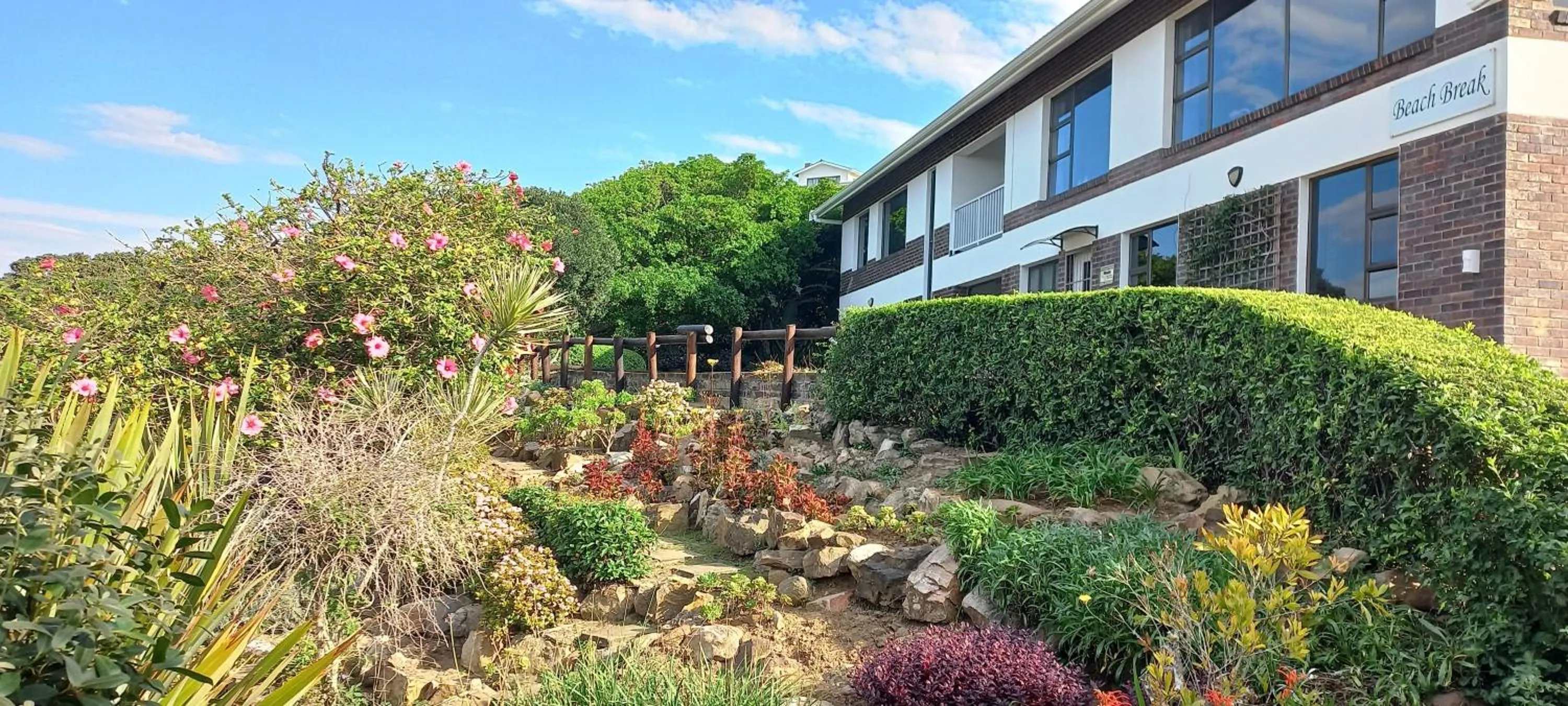 Property building in Beach Break B&B - Deluxe Suites