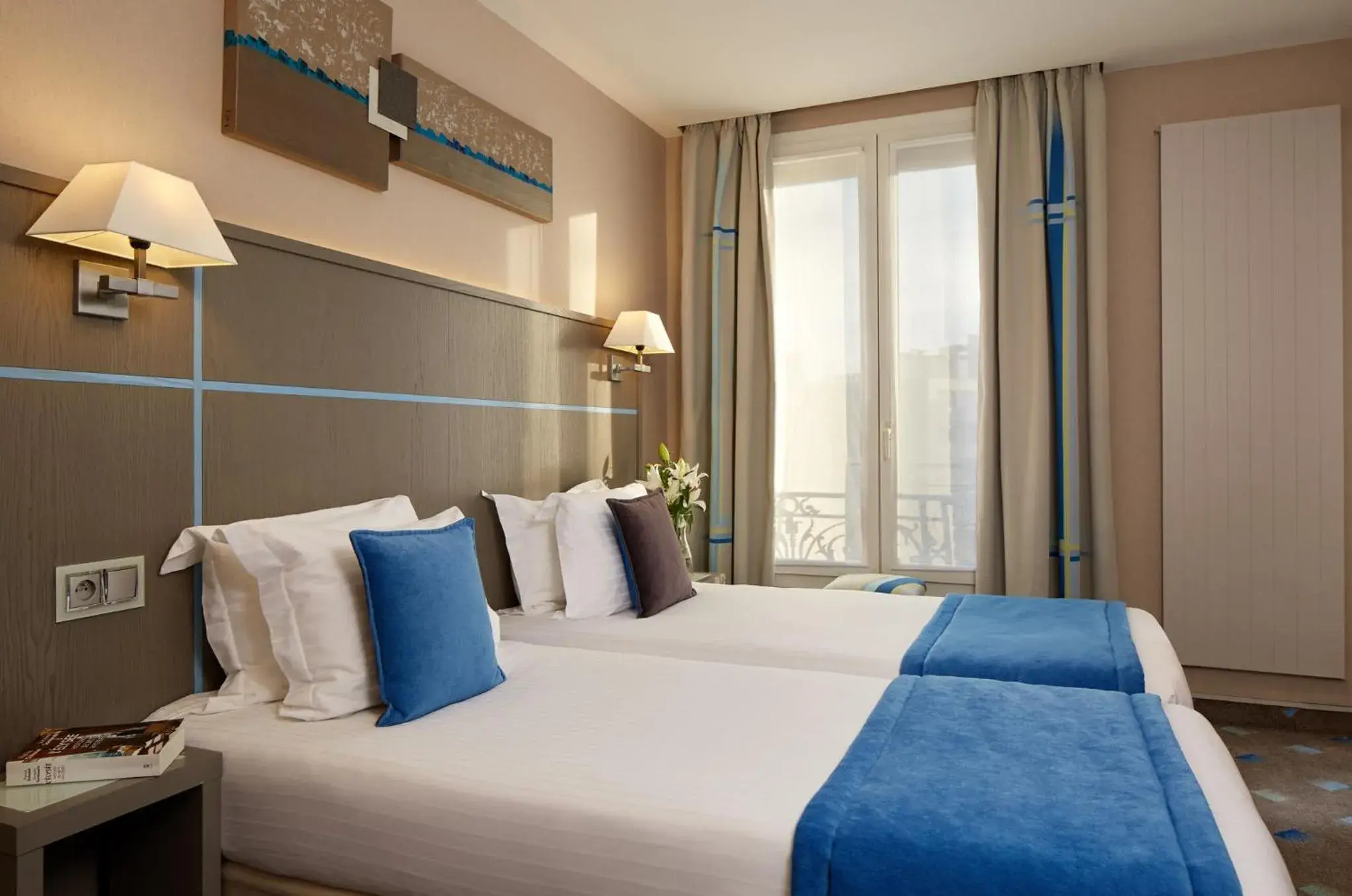 Twin Room in Alizé Grenelle Tour Eiffel Twin Room in Alizé Grenelle Tour Eiffel