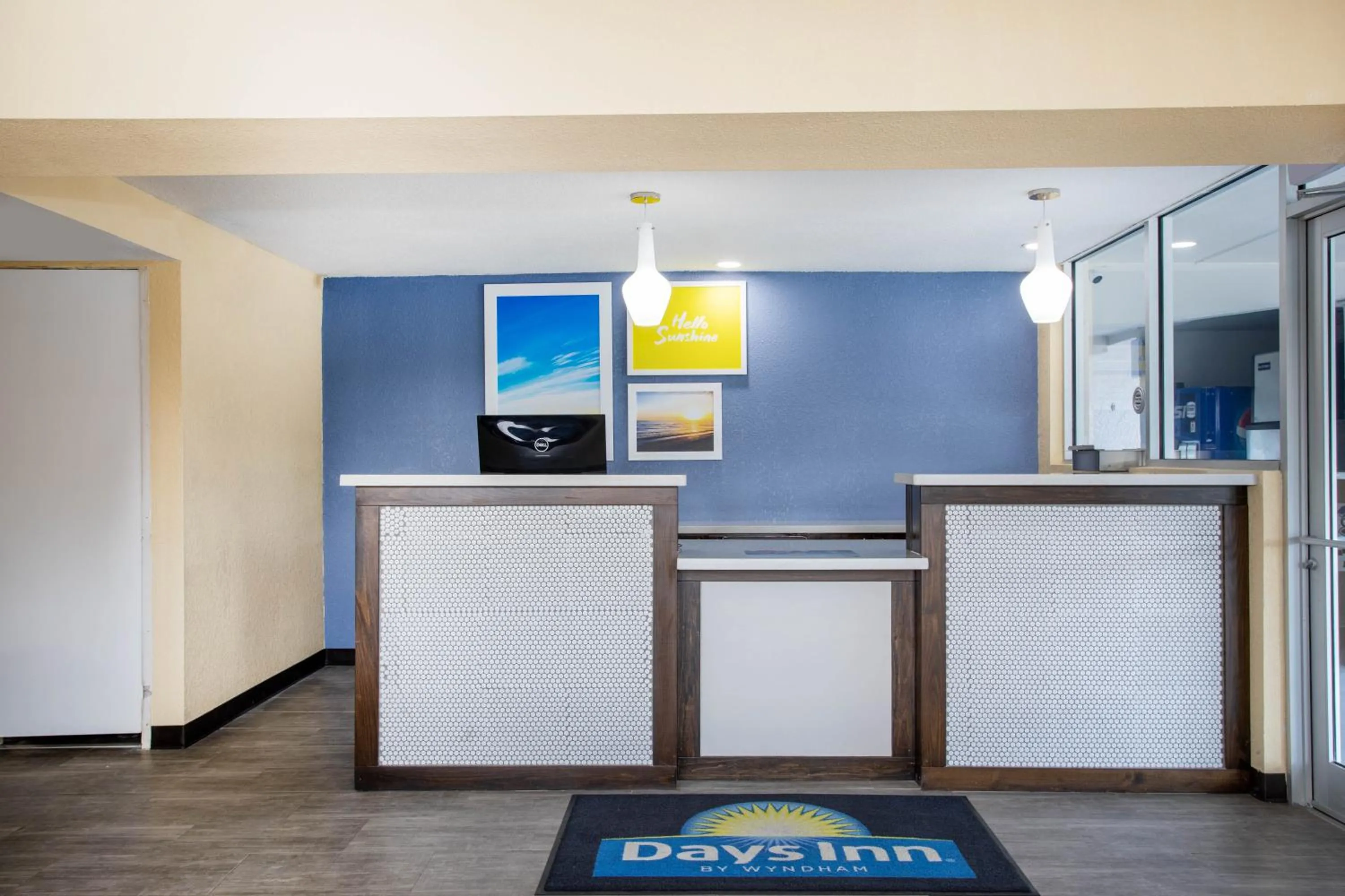 Lobby or reception in Days Inn by Wyndham Apopka/Orlando