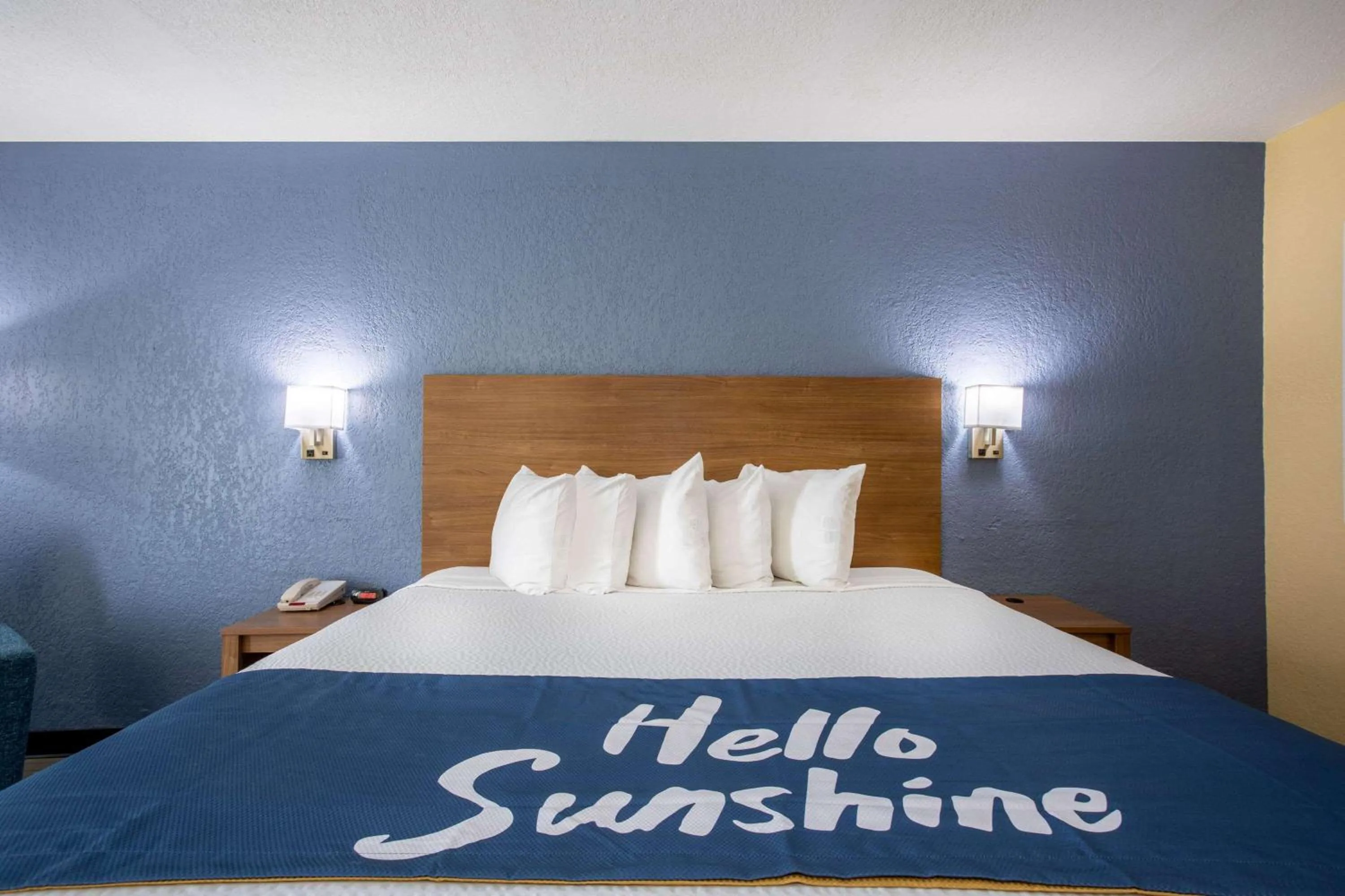 Photo of the whole room in Days Inn by Wyndham Apopka/Orlando