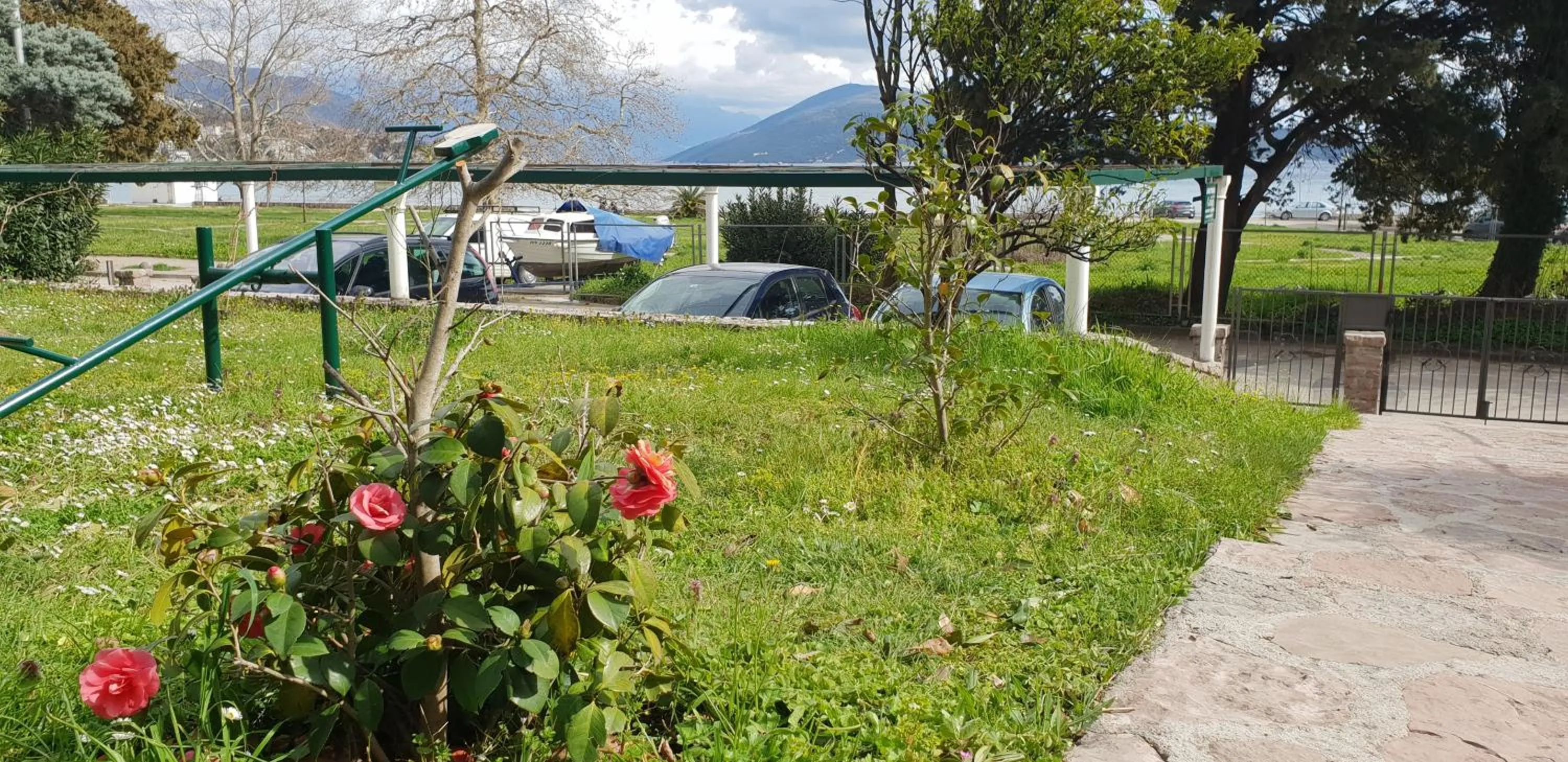 Children play ground in Apartmani Galiot