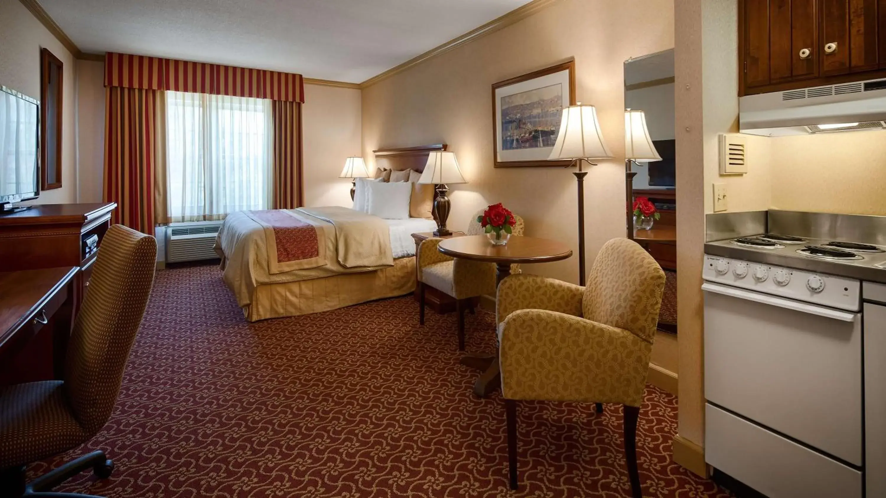 King Suite - Non-Smoking in Best Western PLUS Morristown Inn-Florham Park King Suite - Non-Smoking in Best Western PLUS Morristown Inn-Florham Park