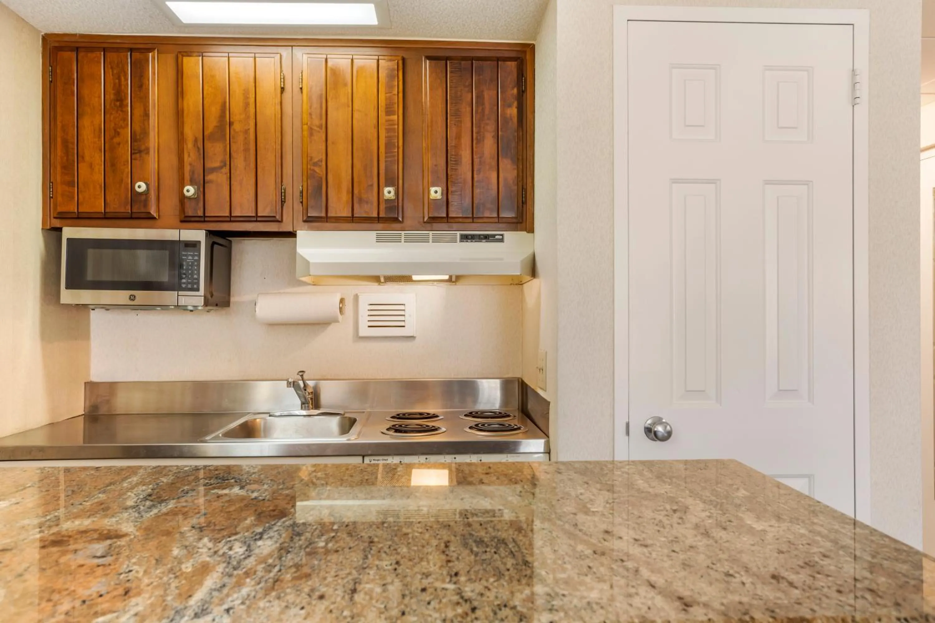 kitchen in Best Western PLUS Morristown Inn-Florham Park