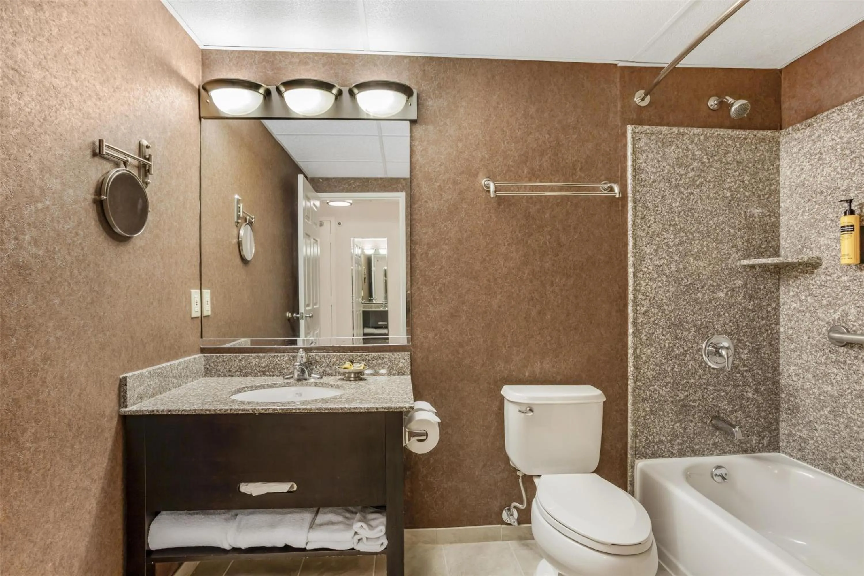 Bathroom in Best Western PLUS Morristown Inn-Florham Park