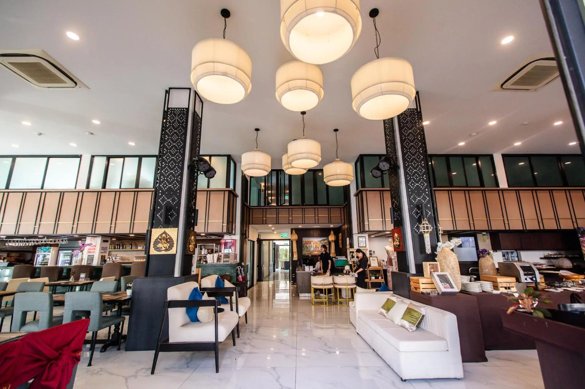 Lobby or reception in The Experience Walking Street Chiang Mai