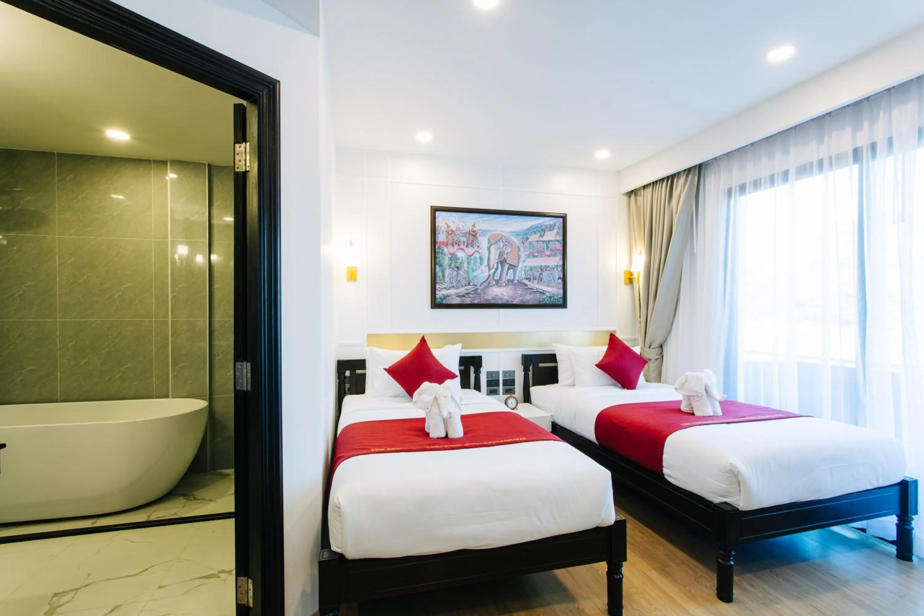 Bathroom, Bed in The Experience Walking Street Chiang Mai