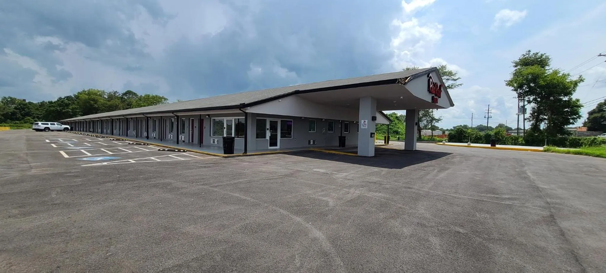 Property building in Red Roof Inn Byron