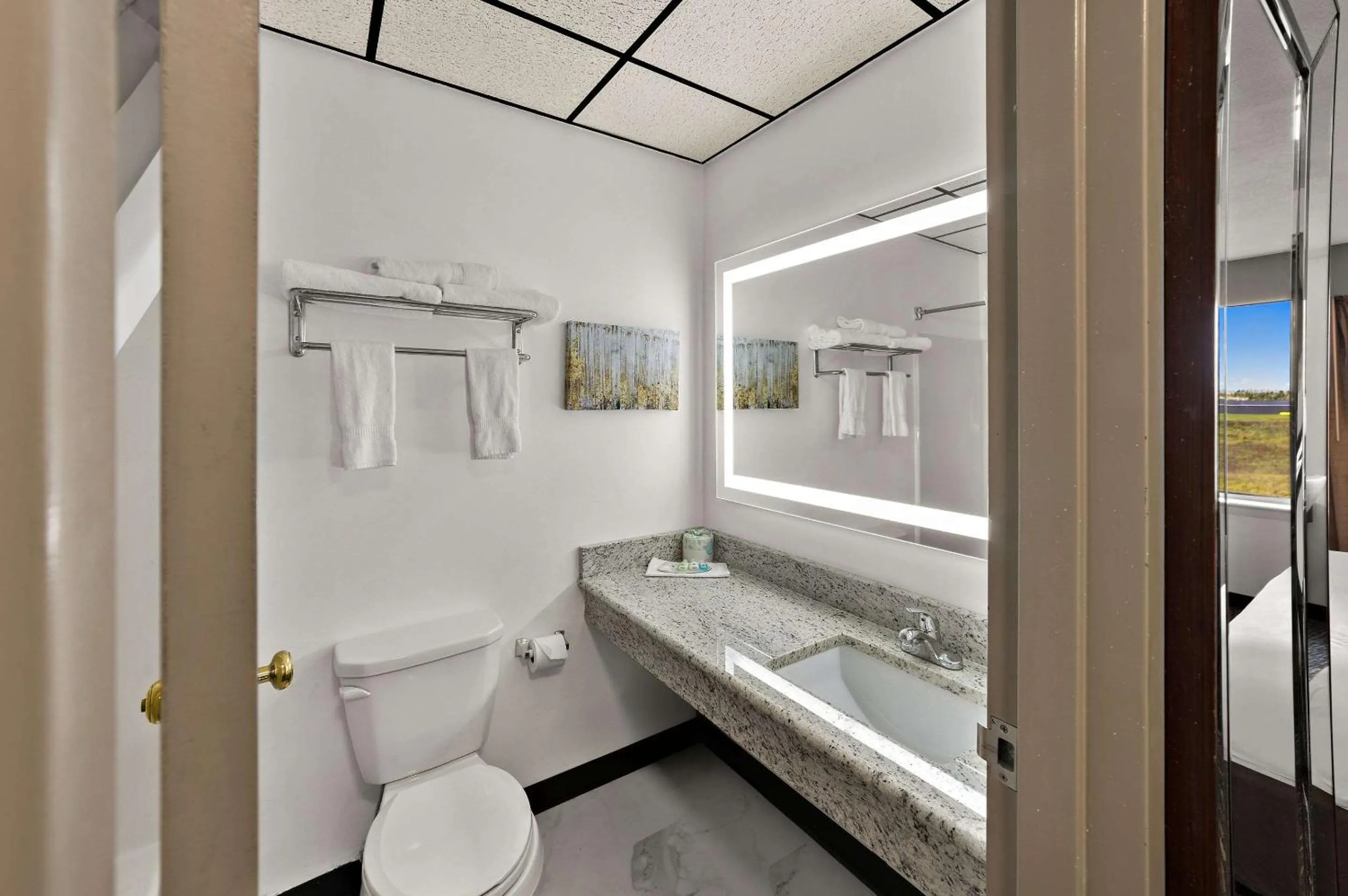 Bedroom in Quality Inn & Suites Caribou