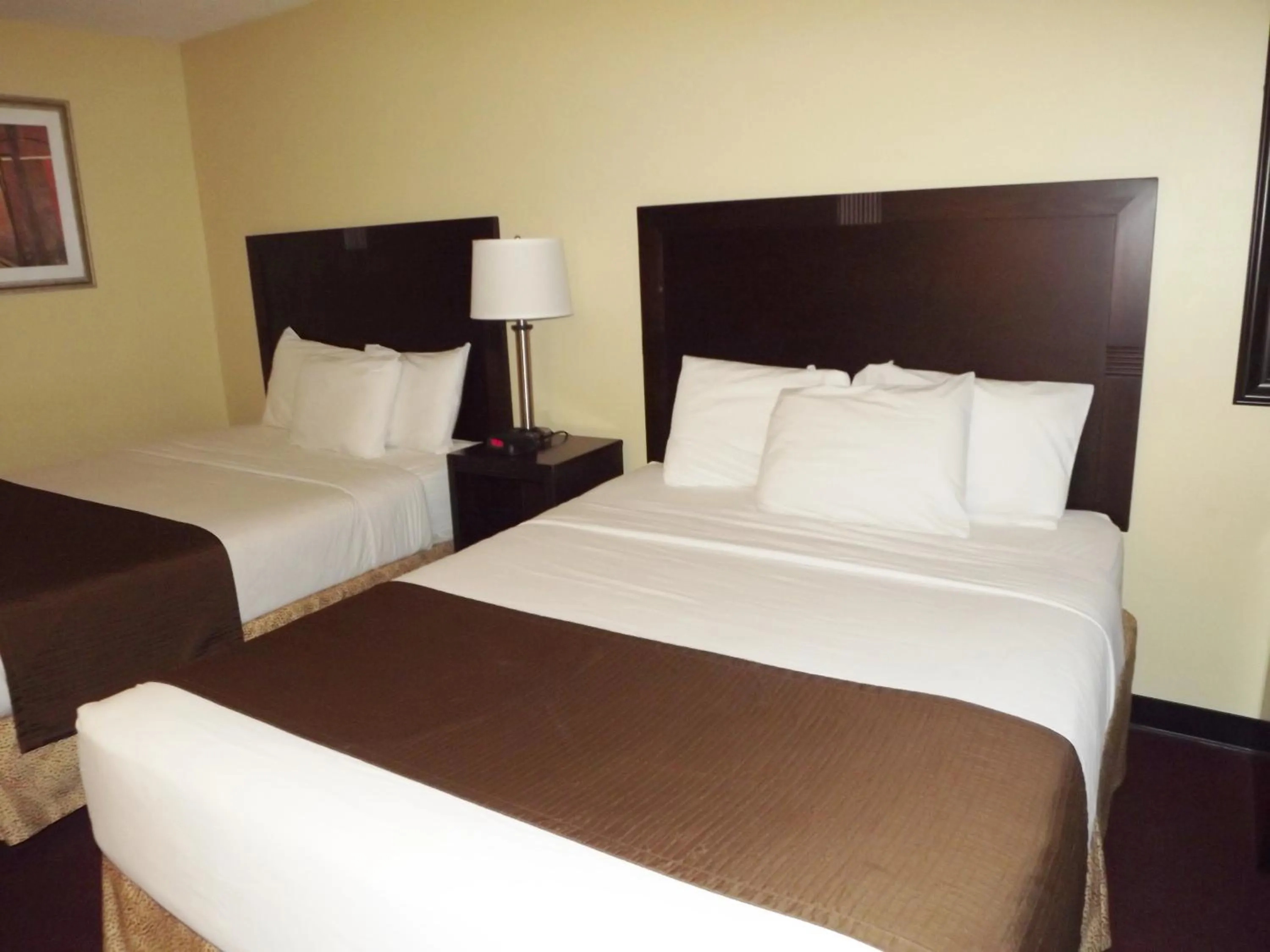 Bed in River Edge Inn