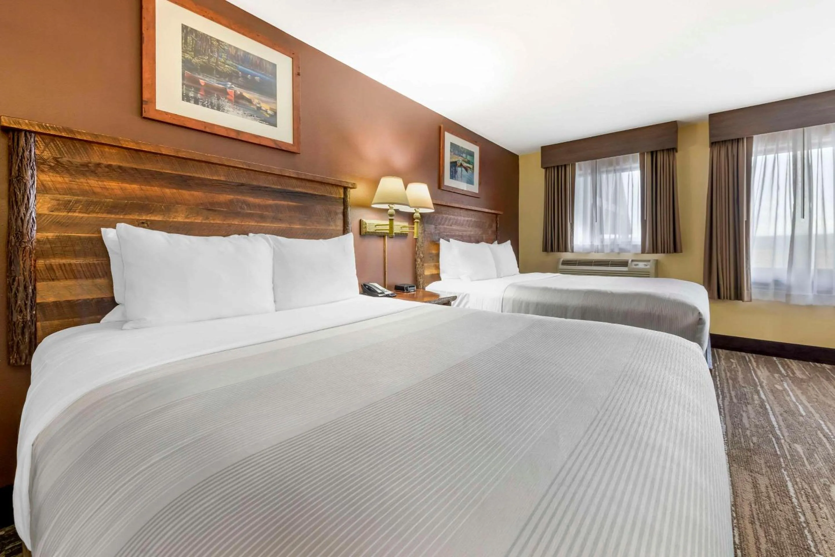 Bedroom, Bed in Quality Inn Ashland - Lake Superior