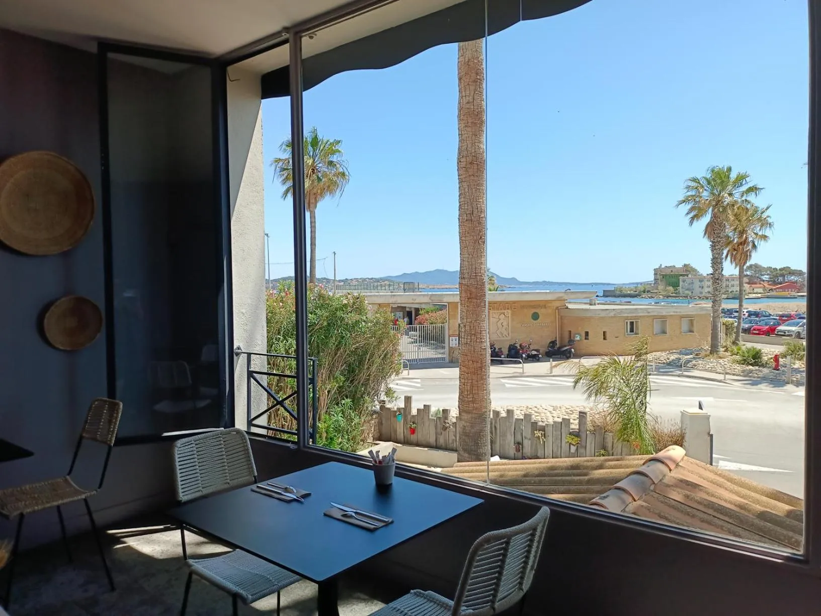 Breakfast in Key Largo