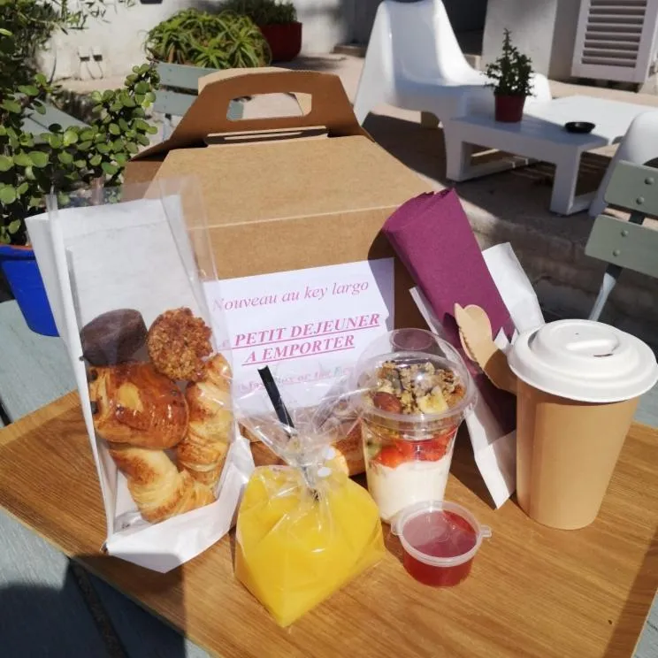 Breakfast in Key Largo