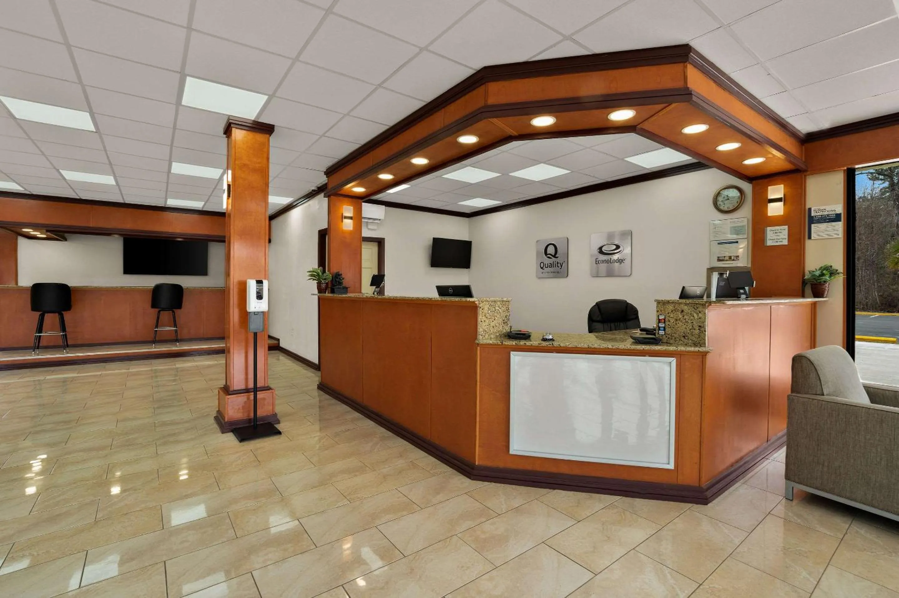Lobby or reception in Econo Lodge