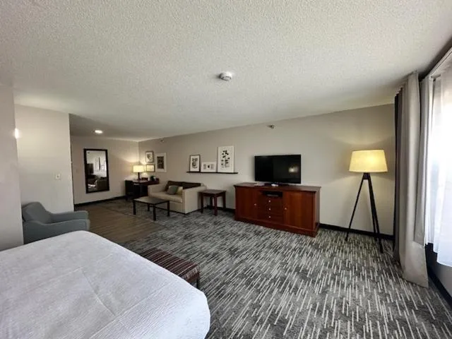 Bed in Best Western Harmony Inn Fort Dodge Iowa