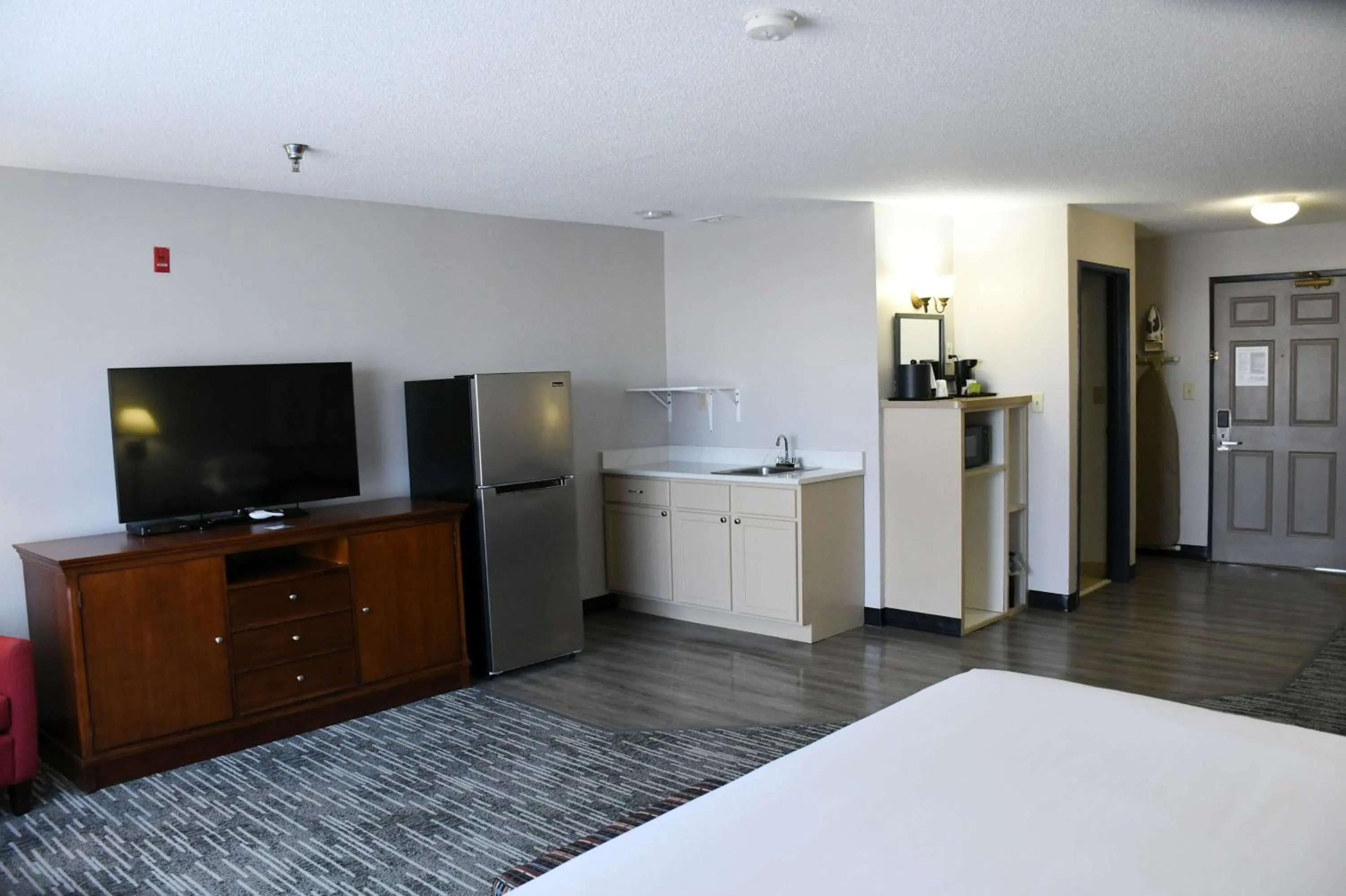 Bedroom, Bed in Best Western Harmony Inn Fort Dodge Iowa