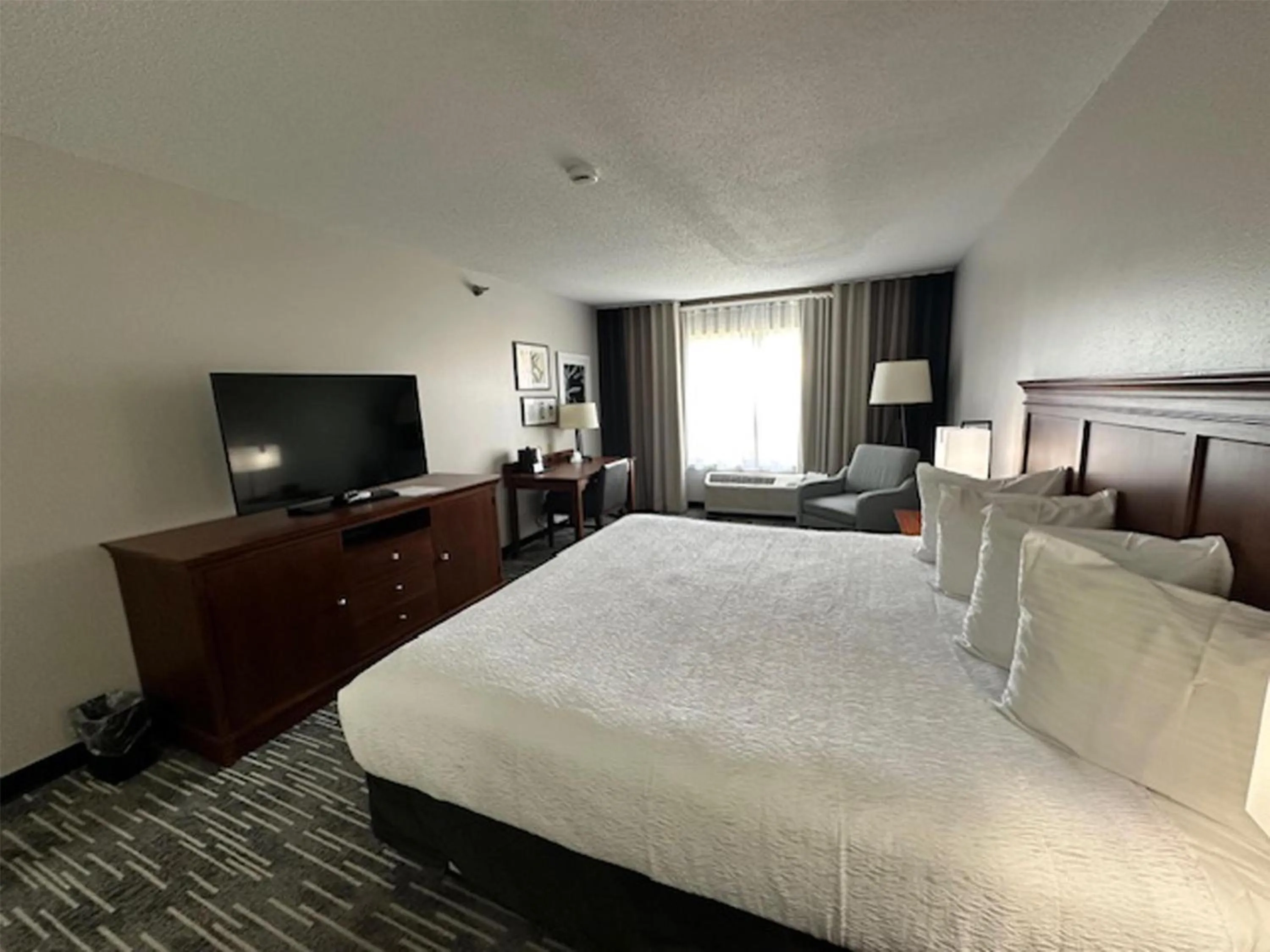 Bedroom, Bed in Best Western Harmony Inn Fort Dodge Iowa