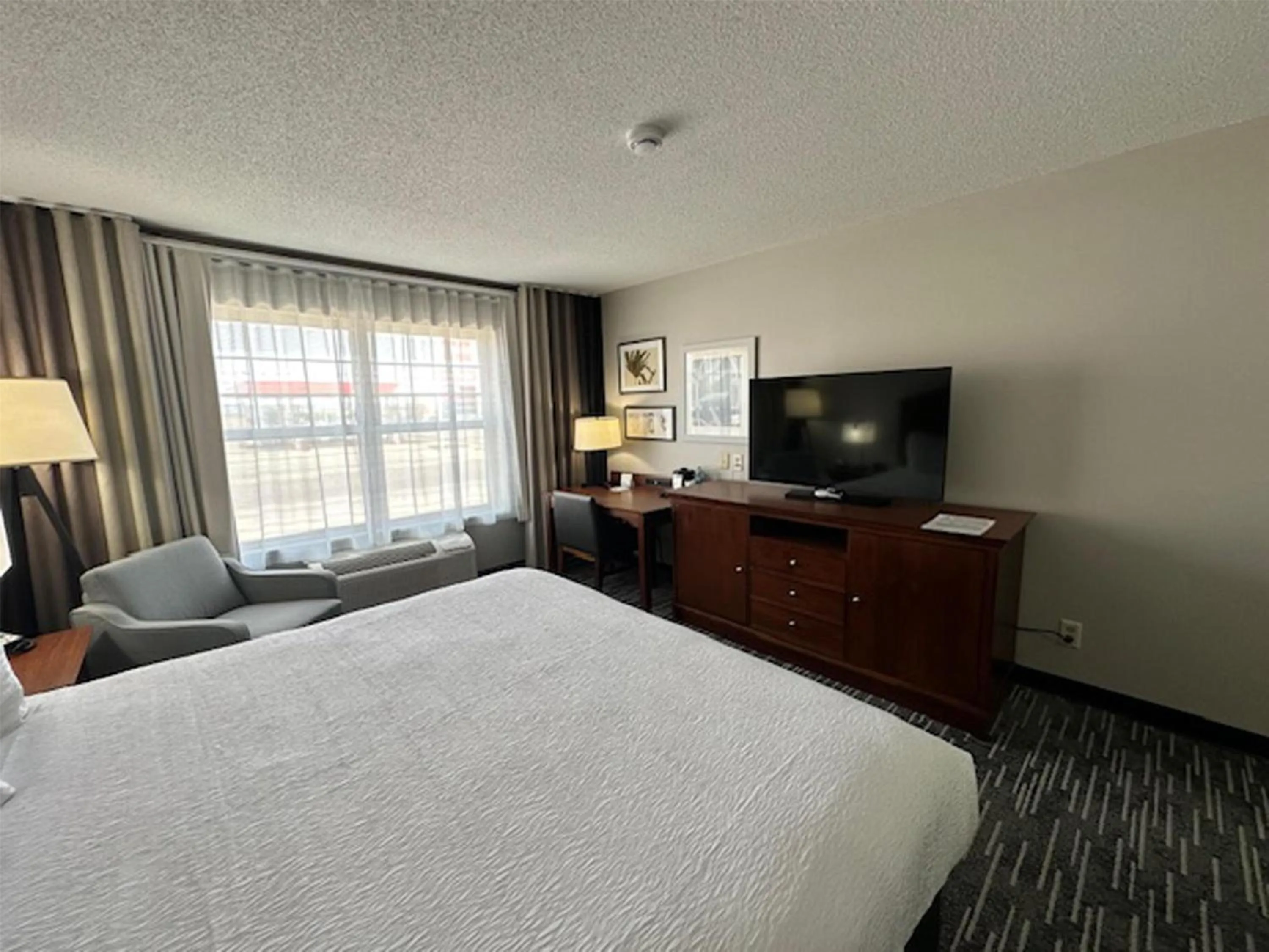 Bedroom, Bed in Best Western Harmony Inn Fort Dodge Iowa