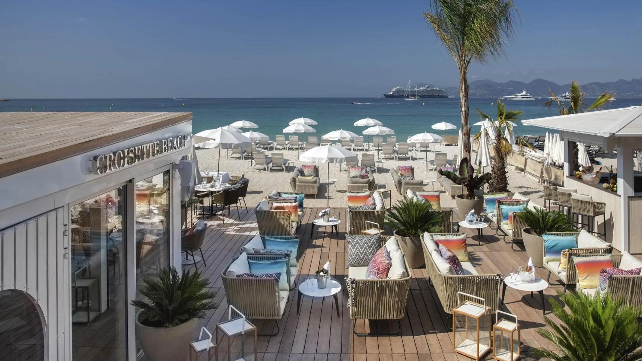 Restaurant/places to eat in Croisette Beach Hotel Cannes - MGallery Collection