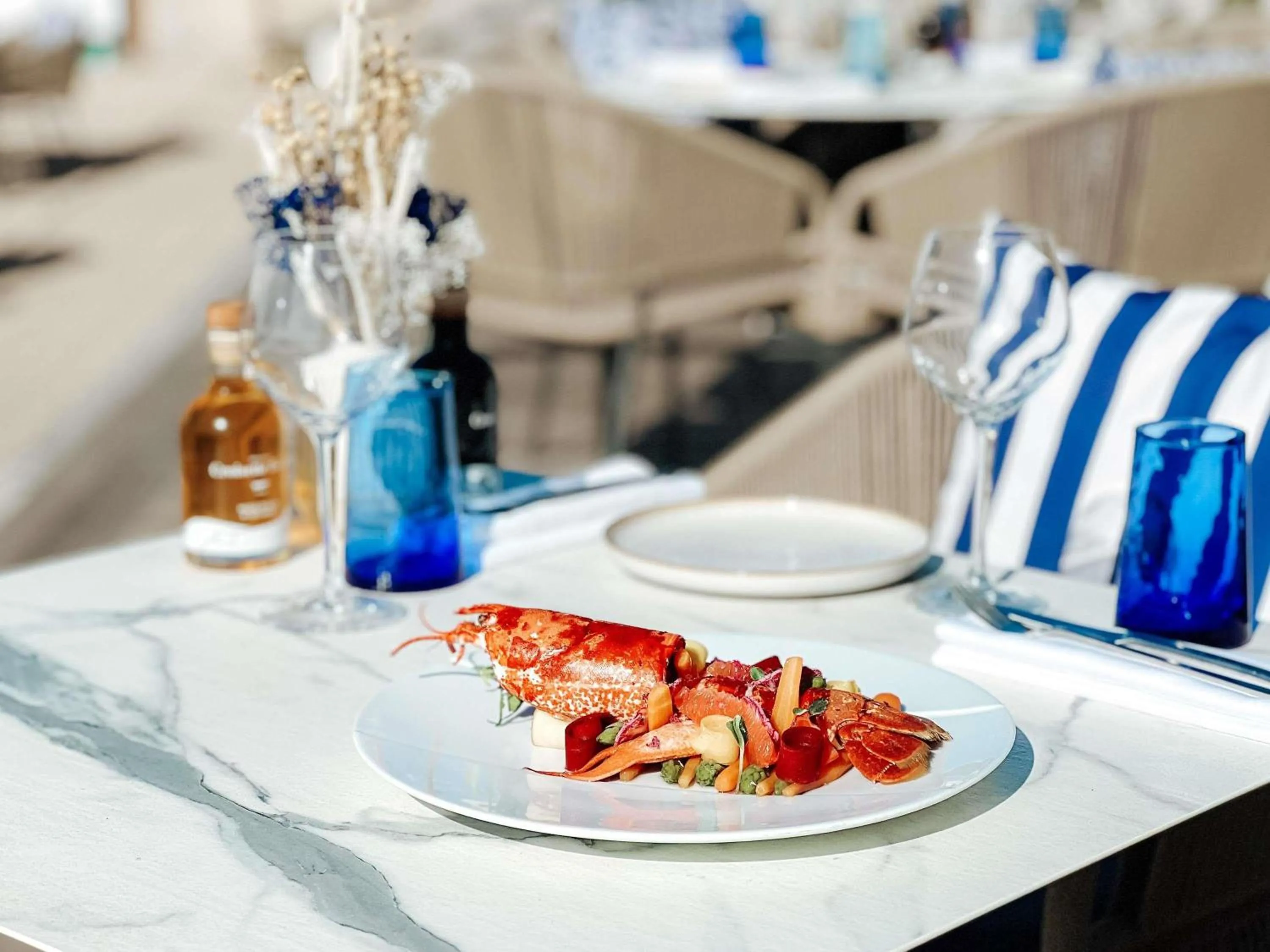 Restaurant/places to eat in Croisette Beach Hotel Cannes - MGallery Collection