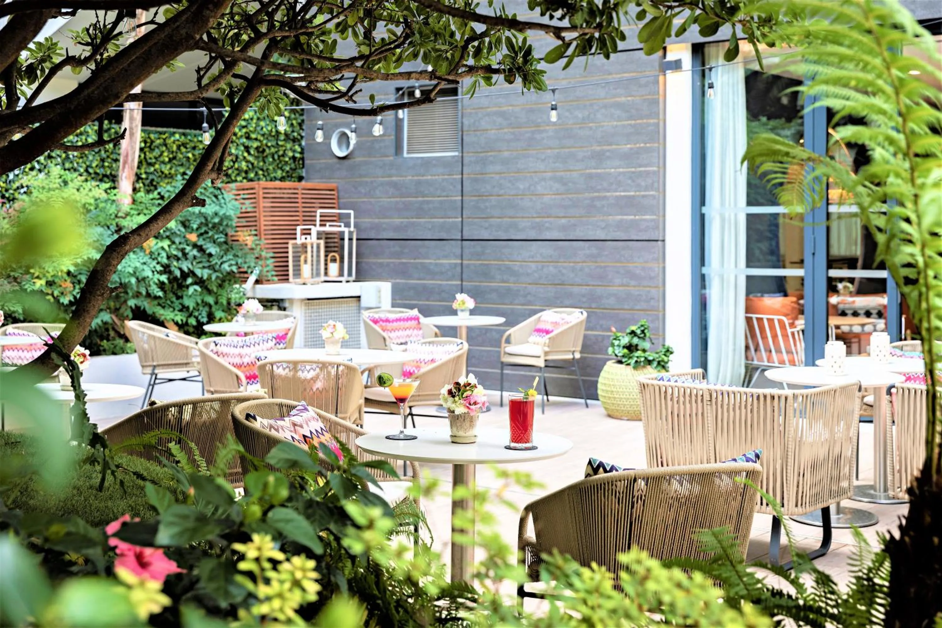 Patio in Croisette Beach Hotel Cannes - MGallery Collection