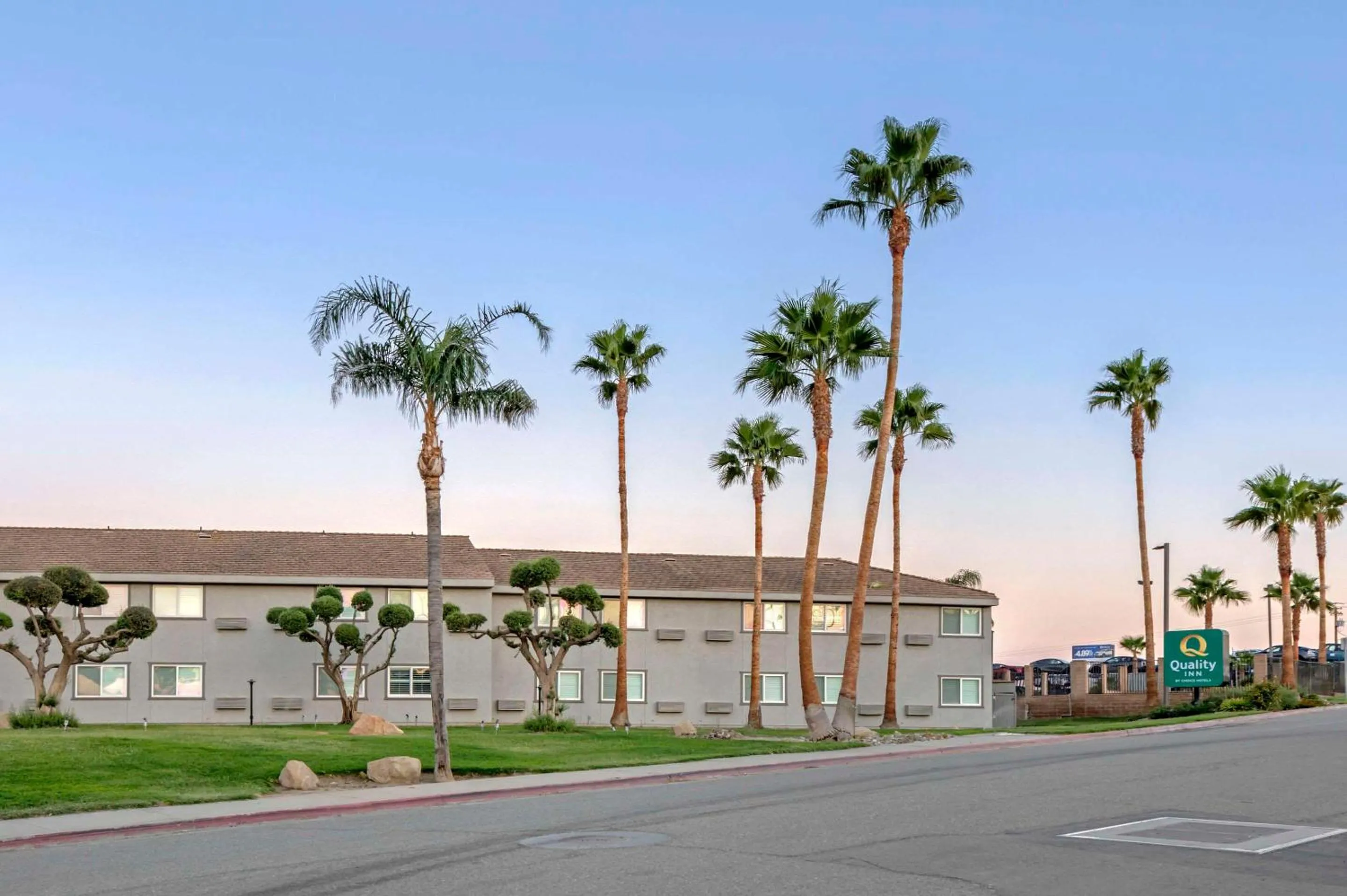 Property building in Quality Inn Kettleman City near Hwy 41