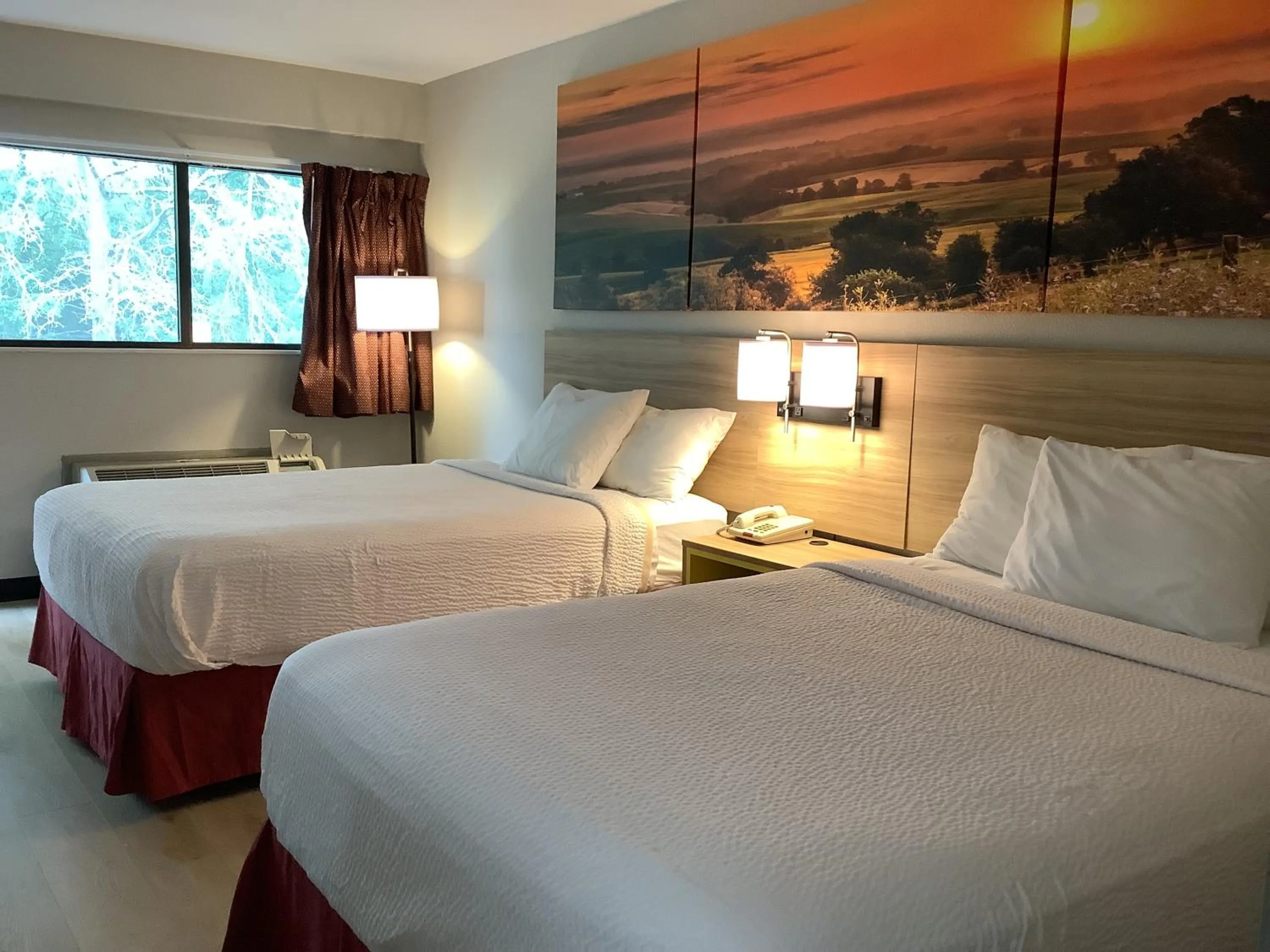 Bed in Days Inn by Wyndham Kingdom City