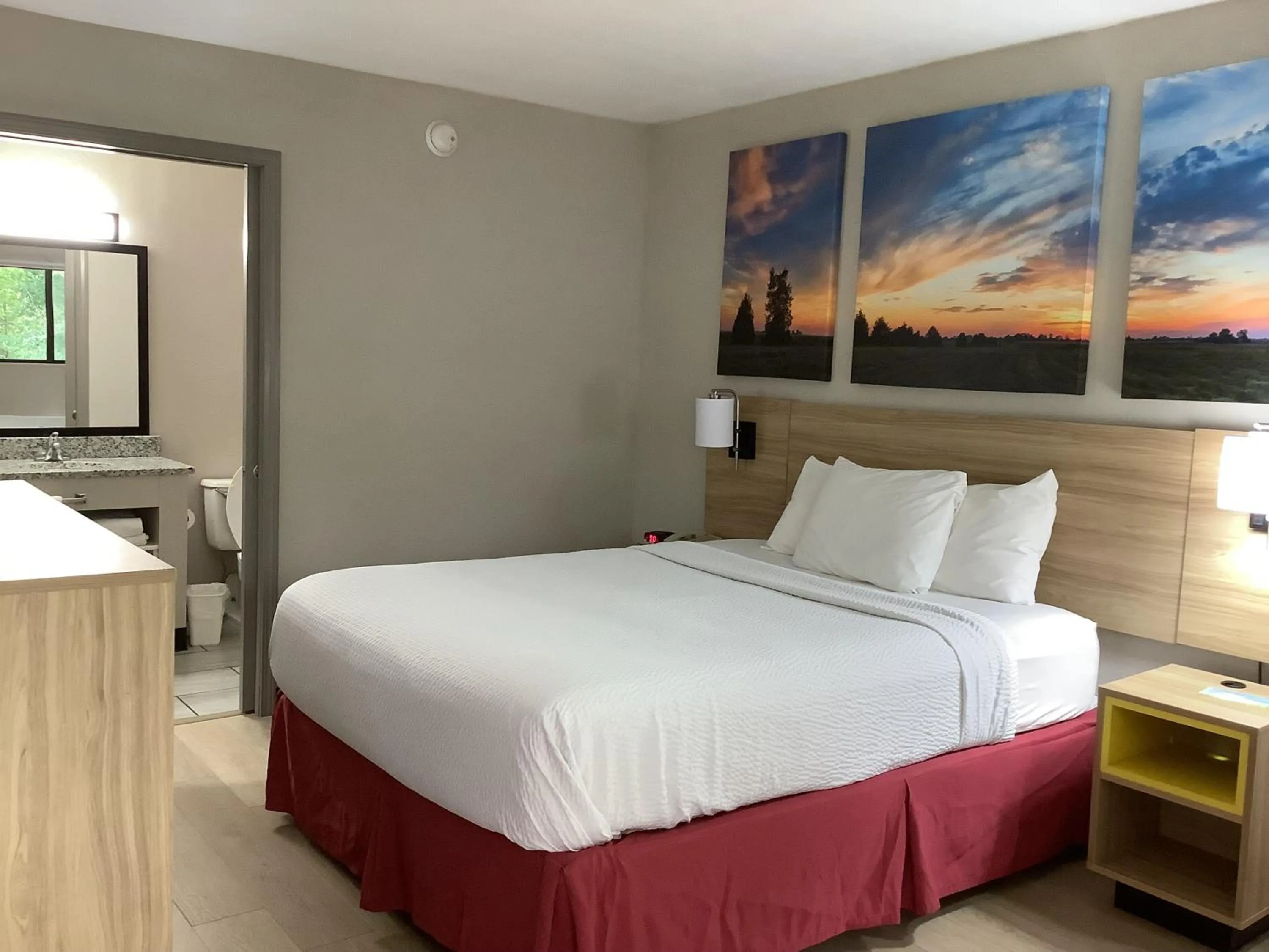 Bed in Days Inn by Wyndham Kingdom City