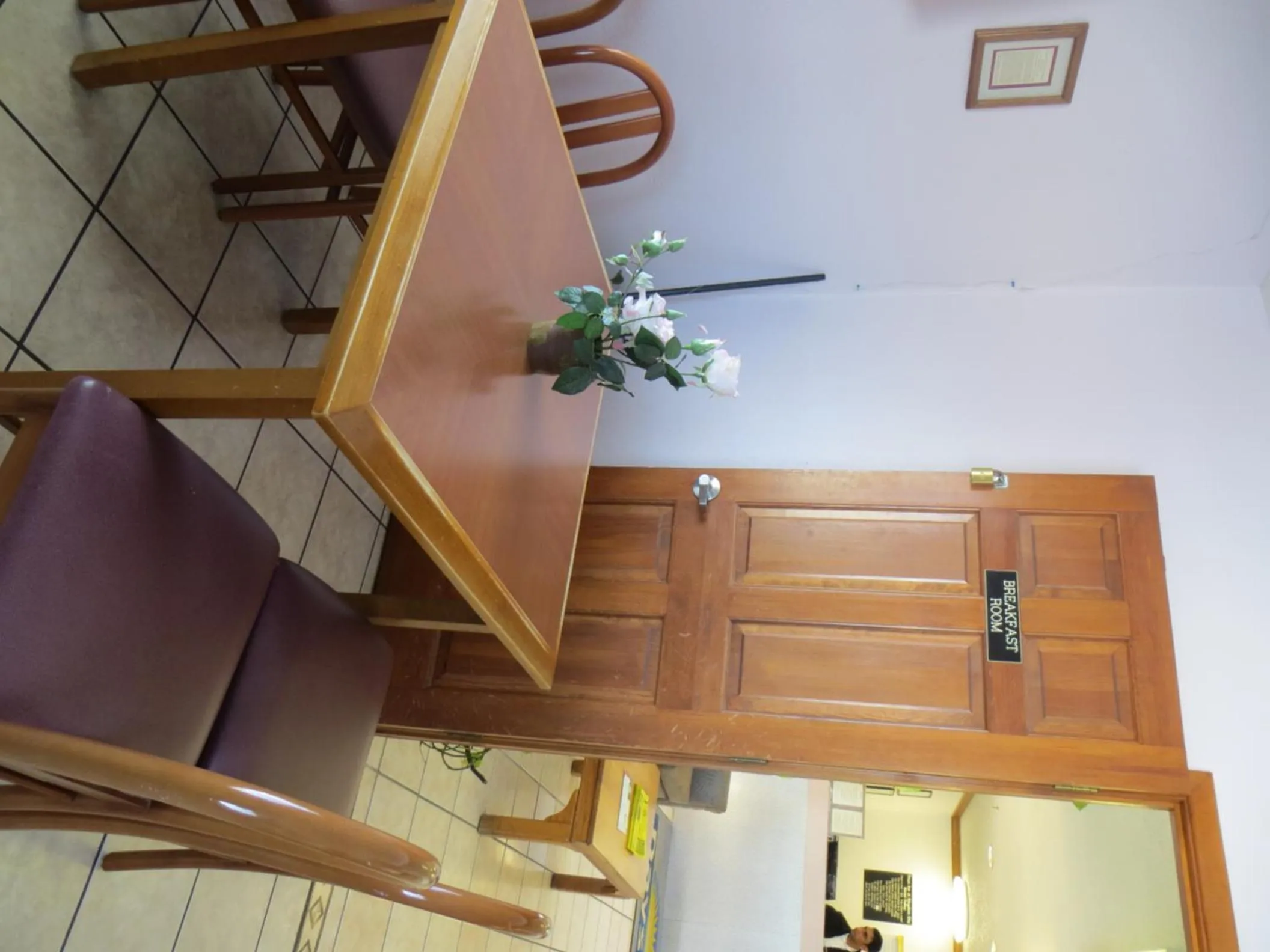 Dining area in Days Inn by Wyndham Kingdom City