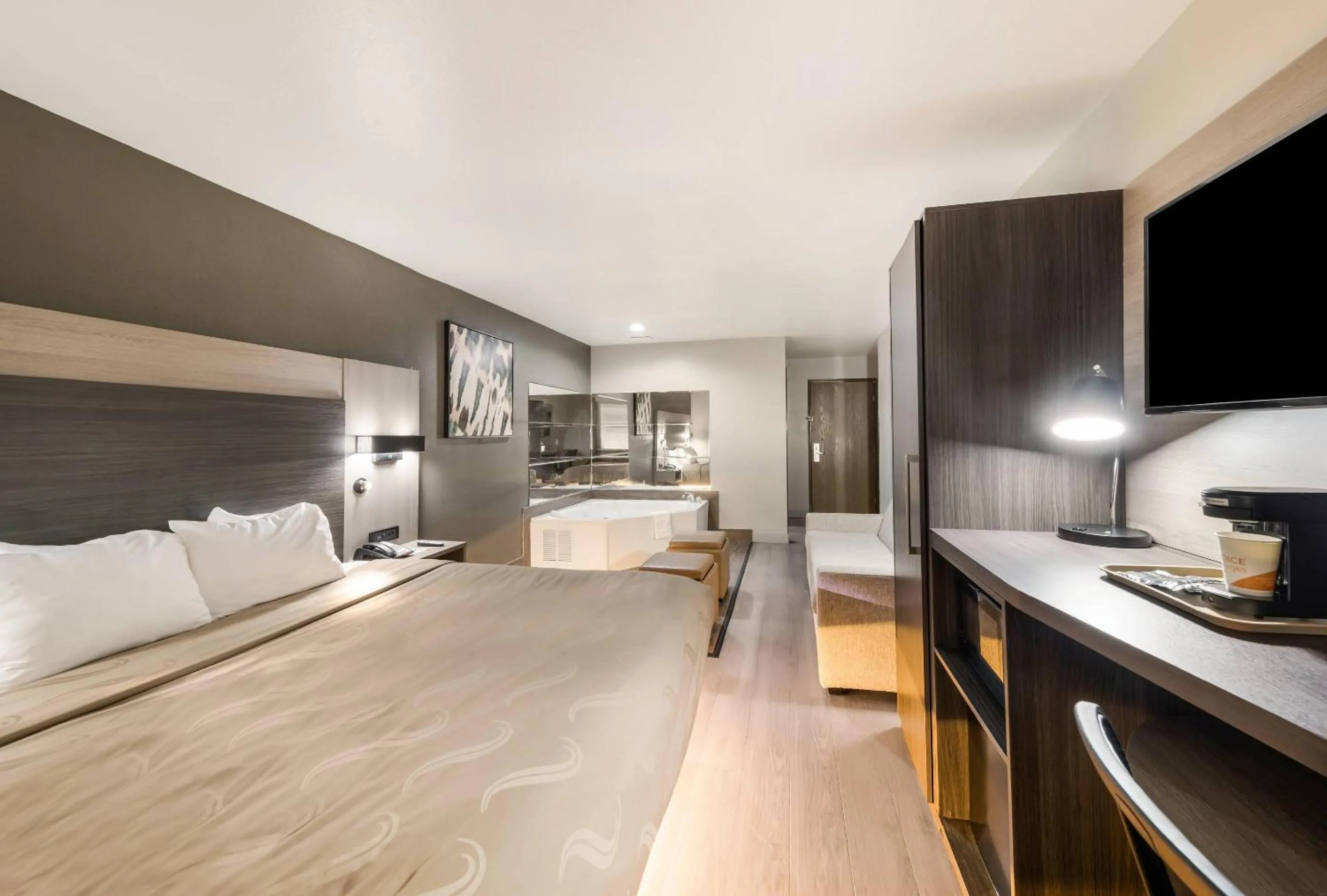 Bedroom, Bed in Quality Inn & Suites North Mesquite I-30