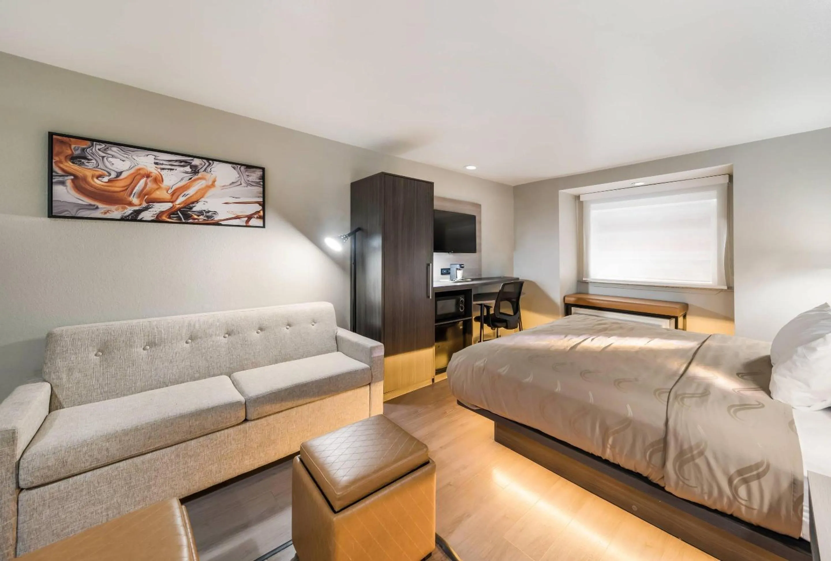 Bedroom, Bed in Quality Inn & Suites North Mesquite I-30