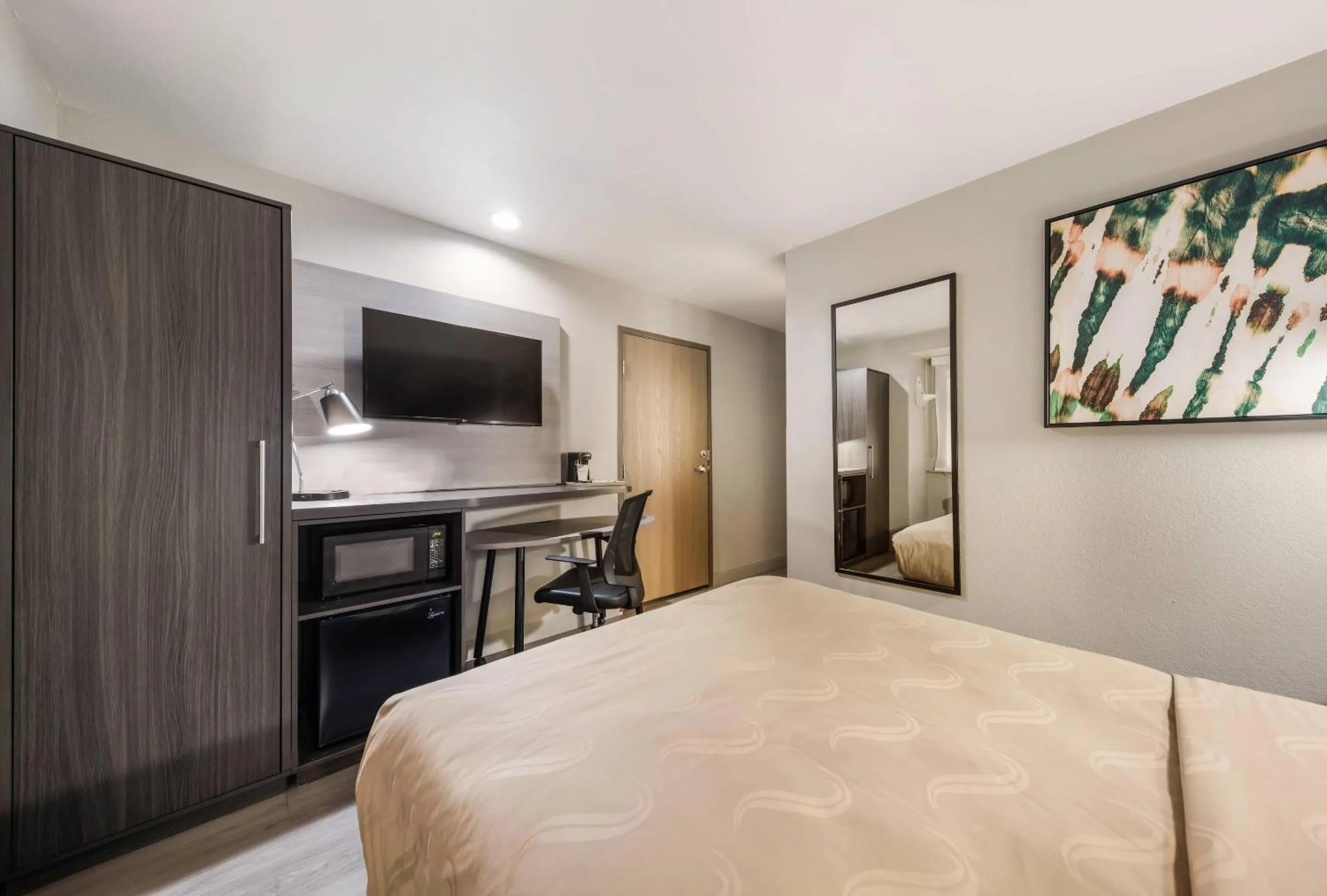 Bedroom, Bed in Quality Inn & Suites North Mesquite I-30