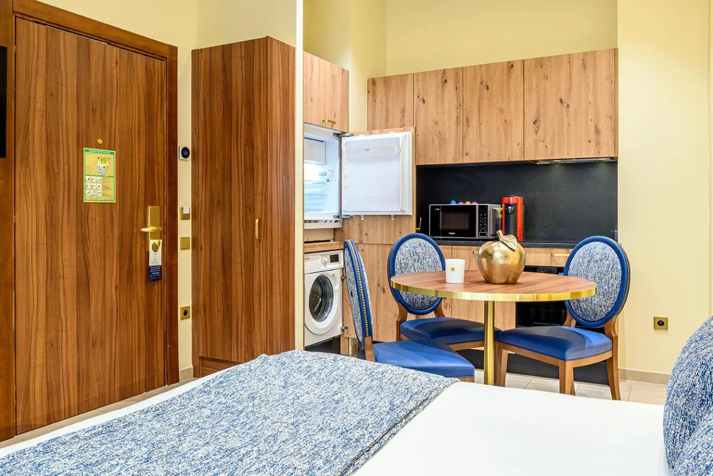 Bed in Résidence Aston la Scala