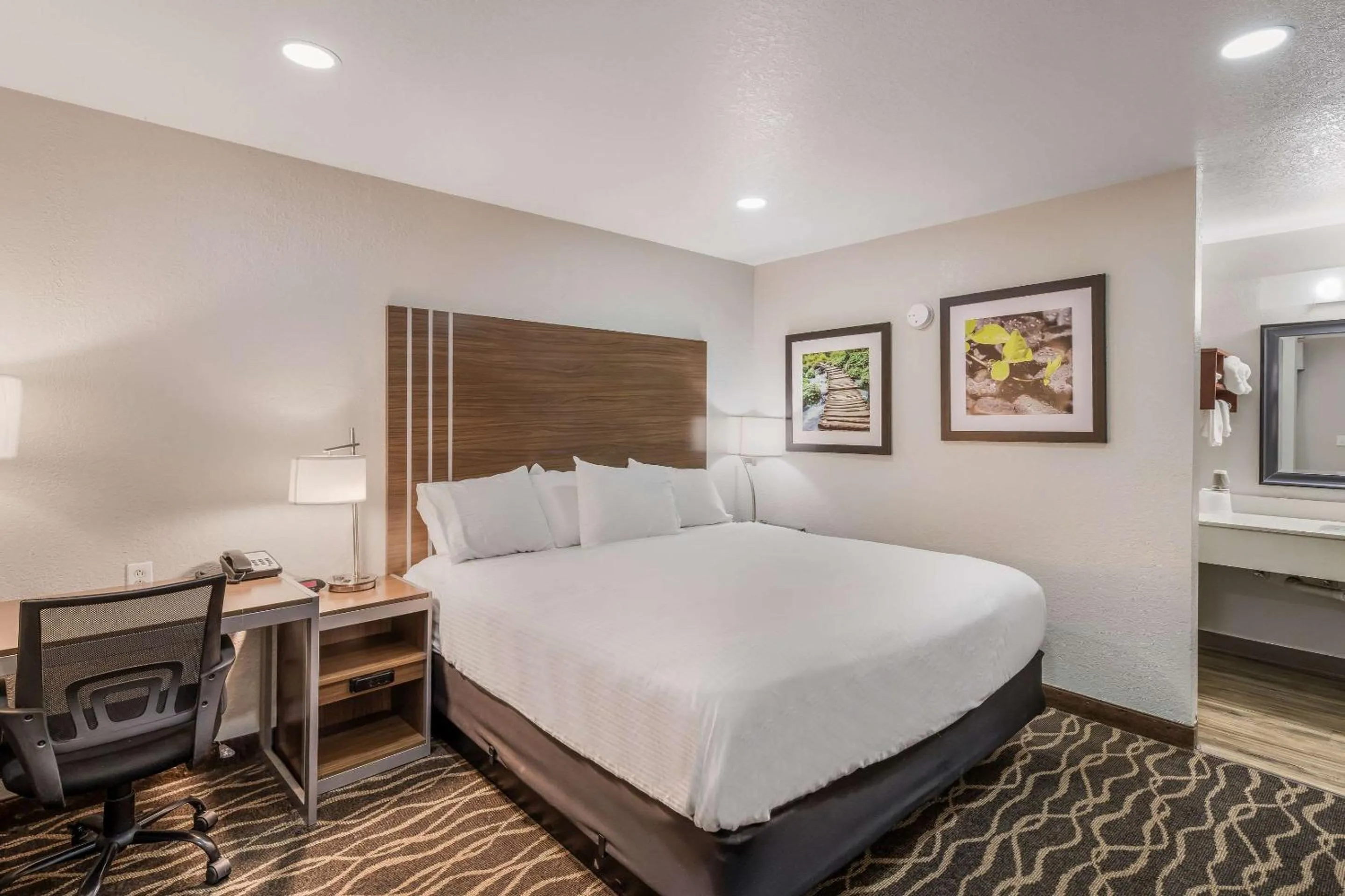 Bedroom, Bed in National Parks Inn