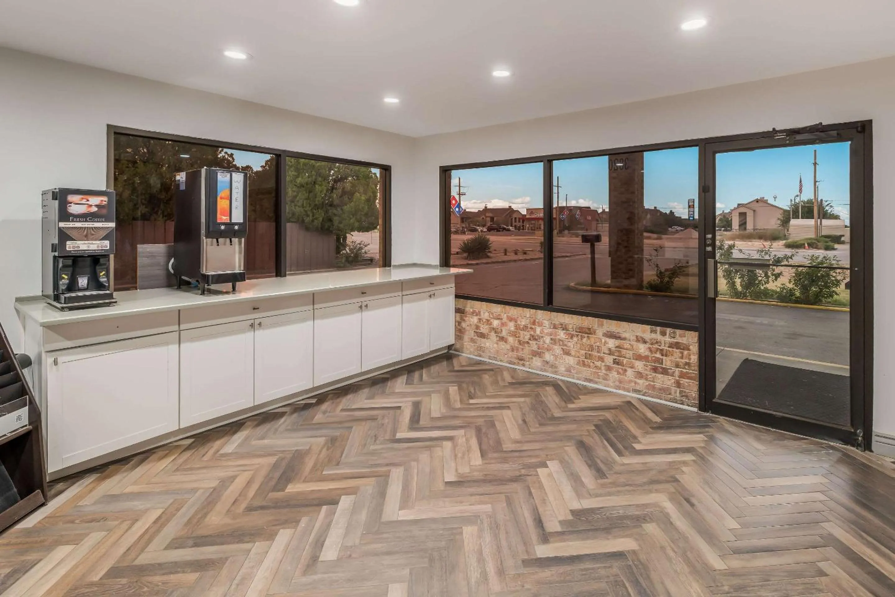 Lobby or reception in National Parks Inn