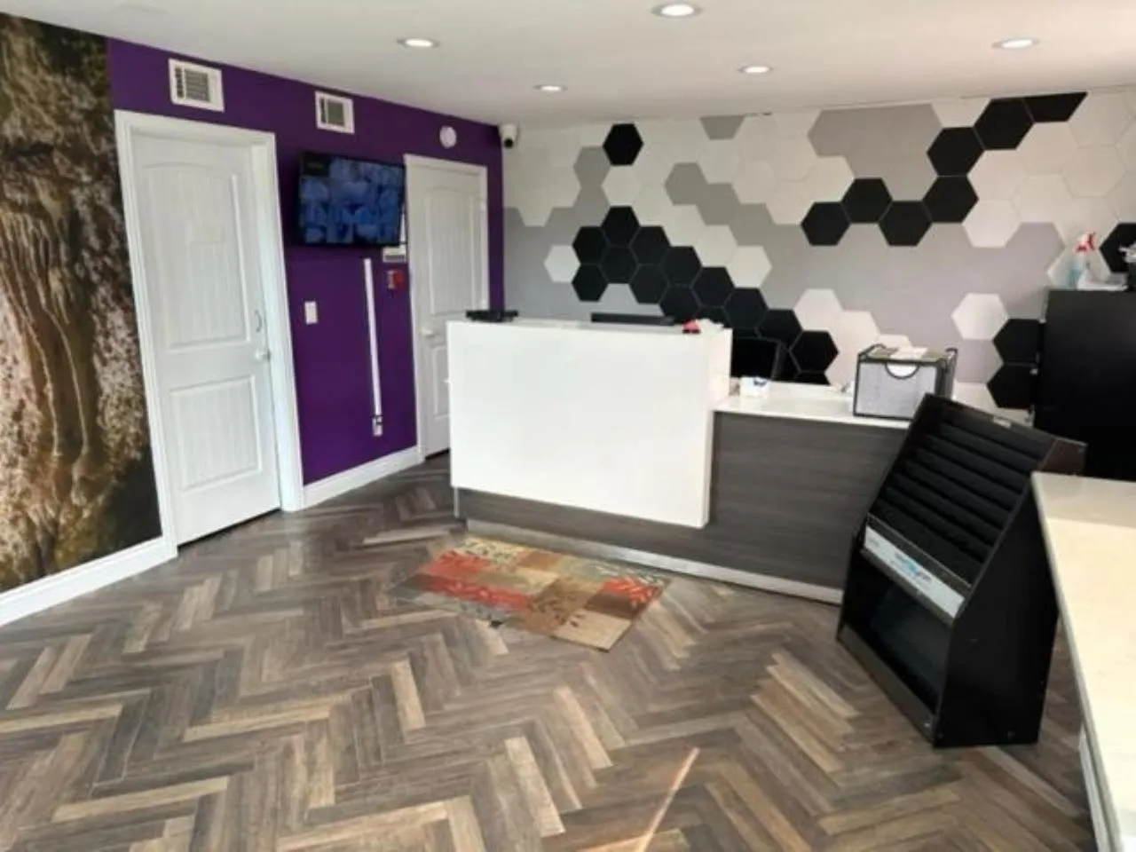 Lobby or reception in National Parks Inn