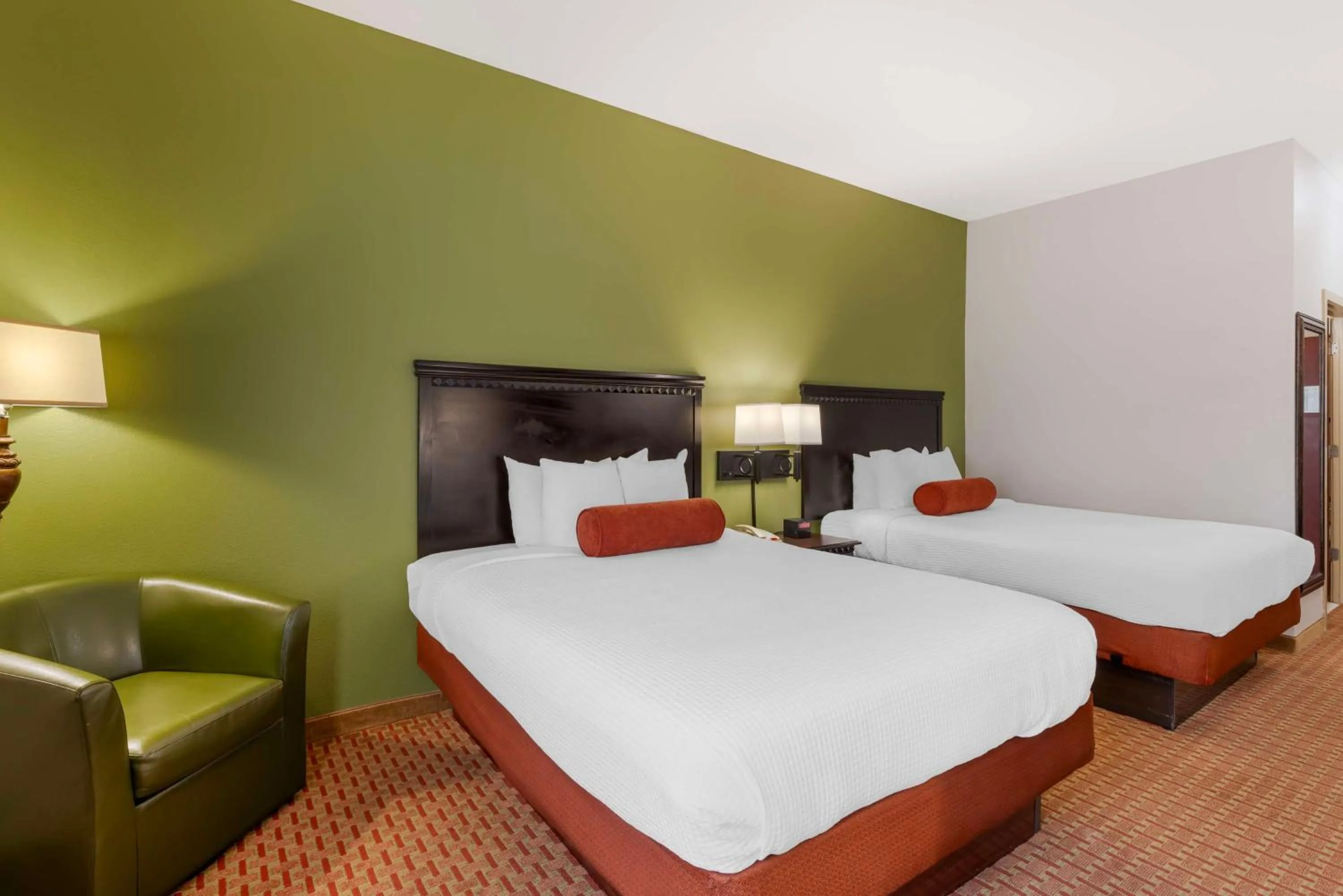 Bedroom, Bed in Best Western Plus Hopewell Inn