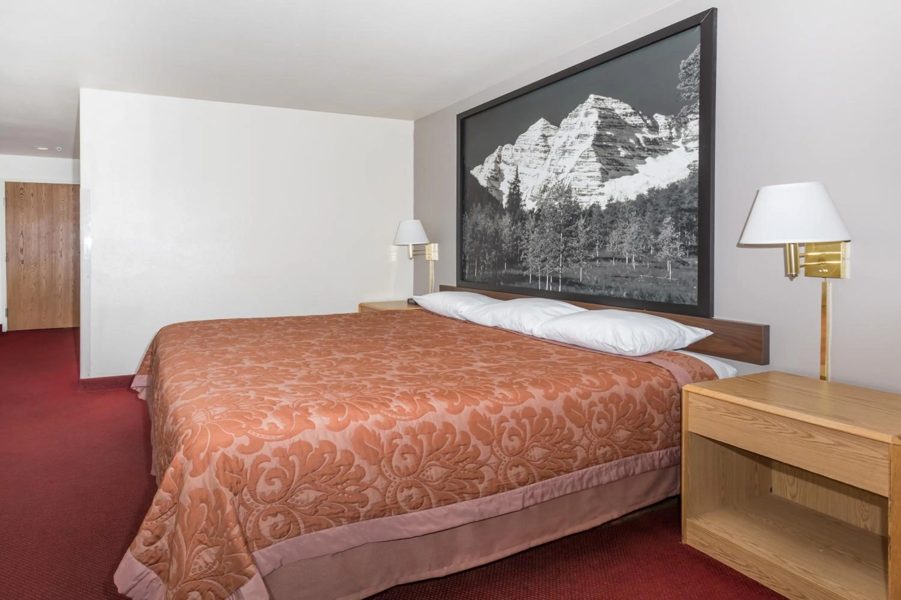 Other, Bed in Super 8 by Wyndham Fruita
