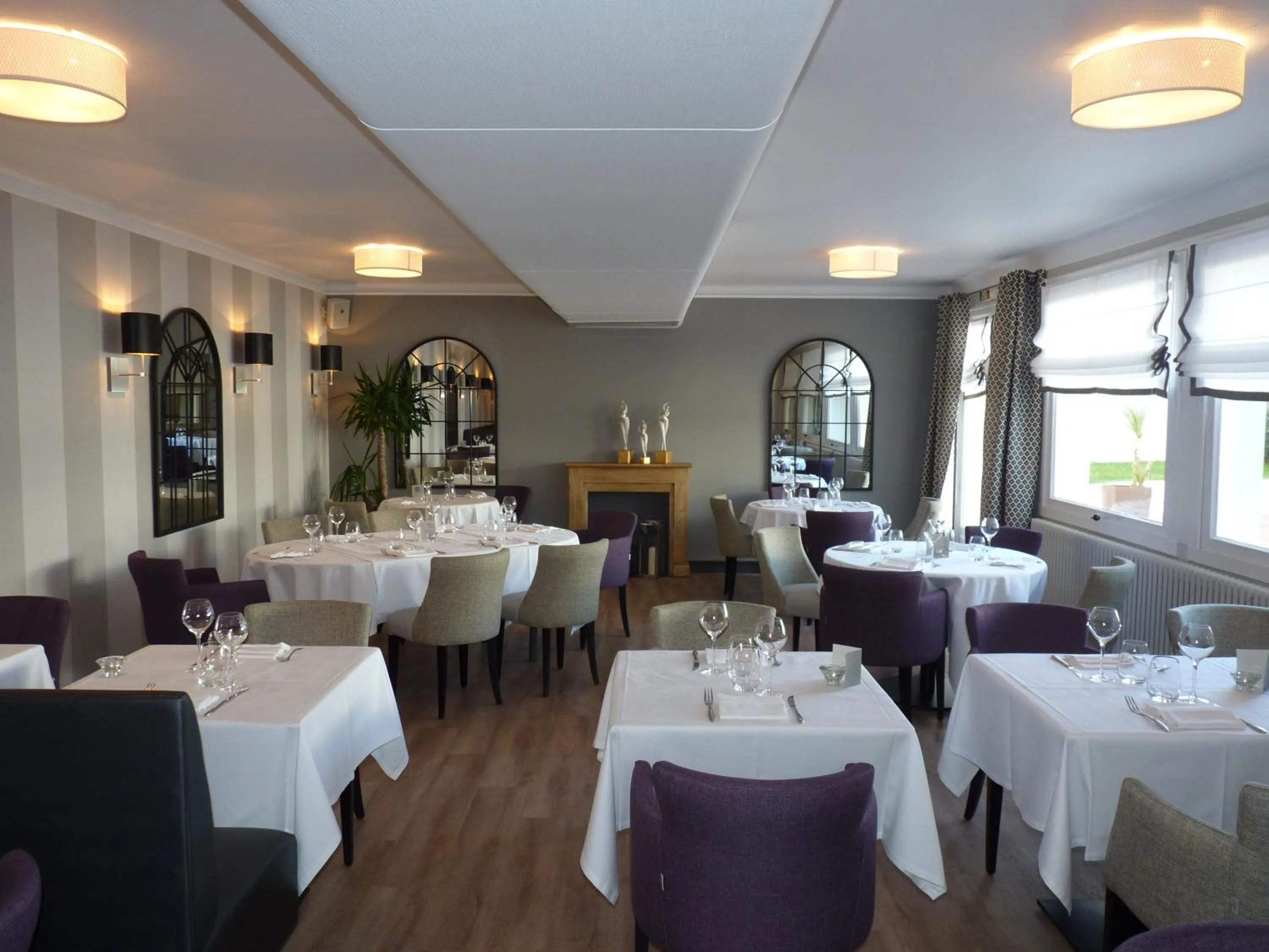 Restaurant/places to eat in Le Robinson