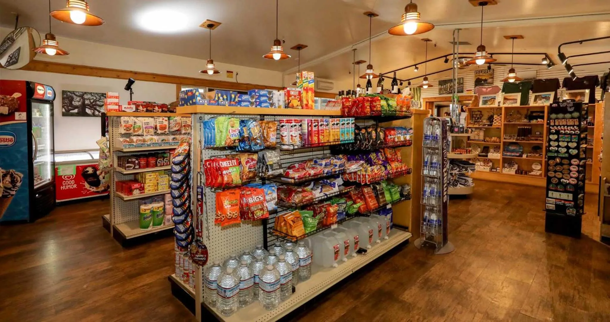 Food and drinks in Big Sur Lodge